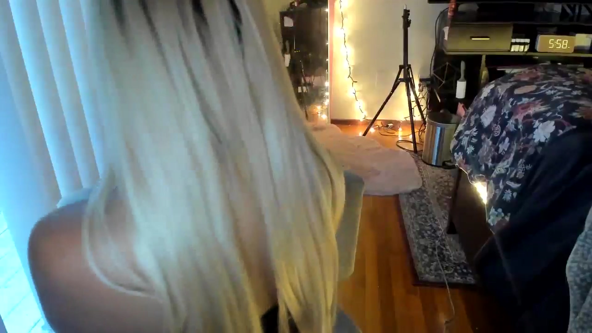 Gallery image thumbnail from blondetoshi's myfreecams stream on, 05/10/2024, 01:19 image 14 of 20