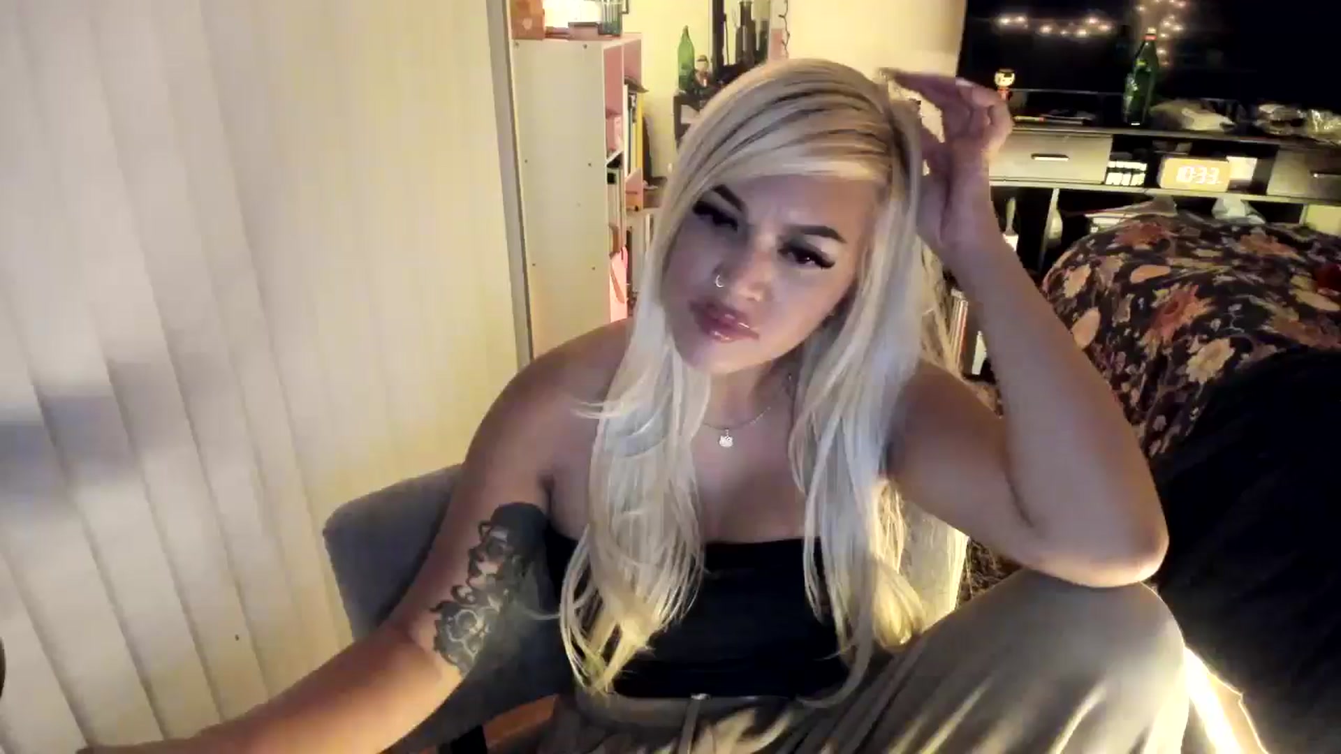 Gallery image thumbnail from blondetoshi's myfreecams stream on, 05/20/2024, 05:36 image 20 of 20