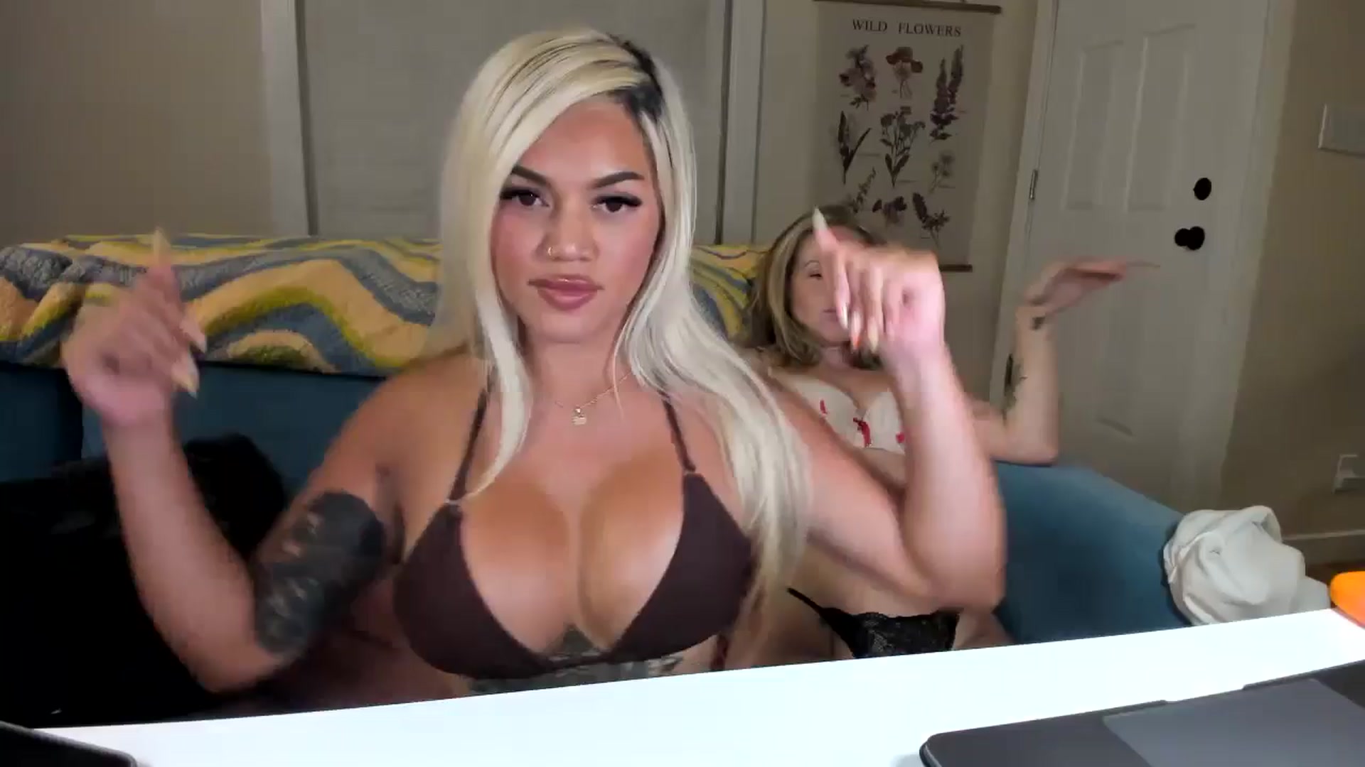 Gallery image thumbnail from blondetoshi's myfreecams stream on, 07/09/2024, 05:41 image 2 of 20