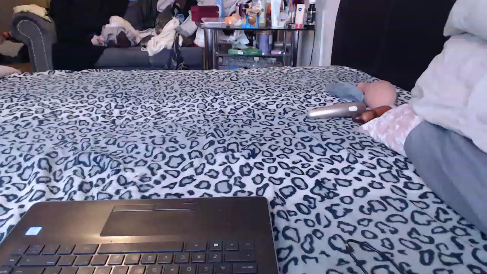 Gallery image thumbnail from blondey21uk's myfreecams stream on, 11/22/2022, 15:30 image 16 of 20