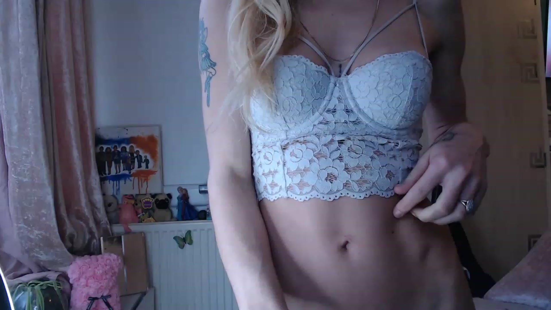 Gallery image thumbnail from blondey21uk's myfreecams stream on, 11/27/2022, 15:06 image 13 of 20