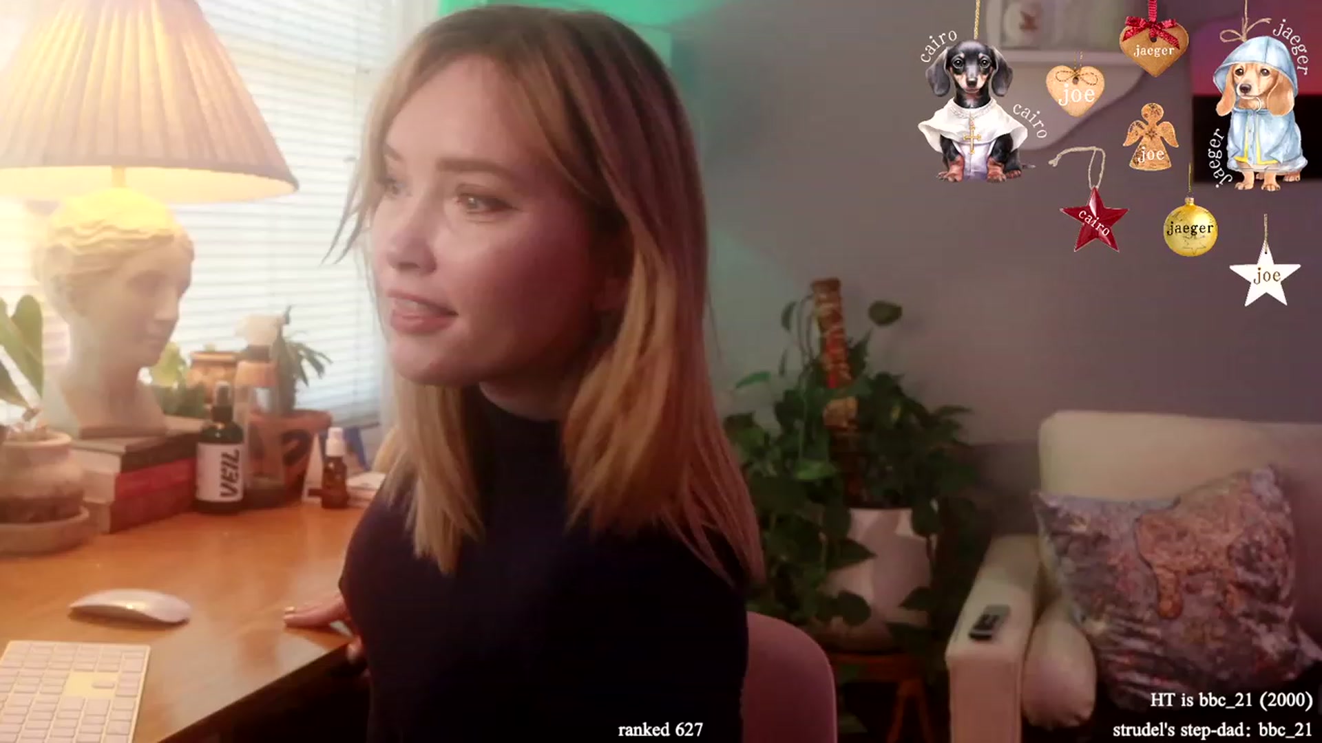 Gallery image thumbnail from blondie's myfreecams stream on, 12/18/2023, 17:27 image 2 of 20