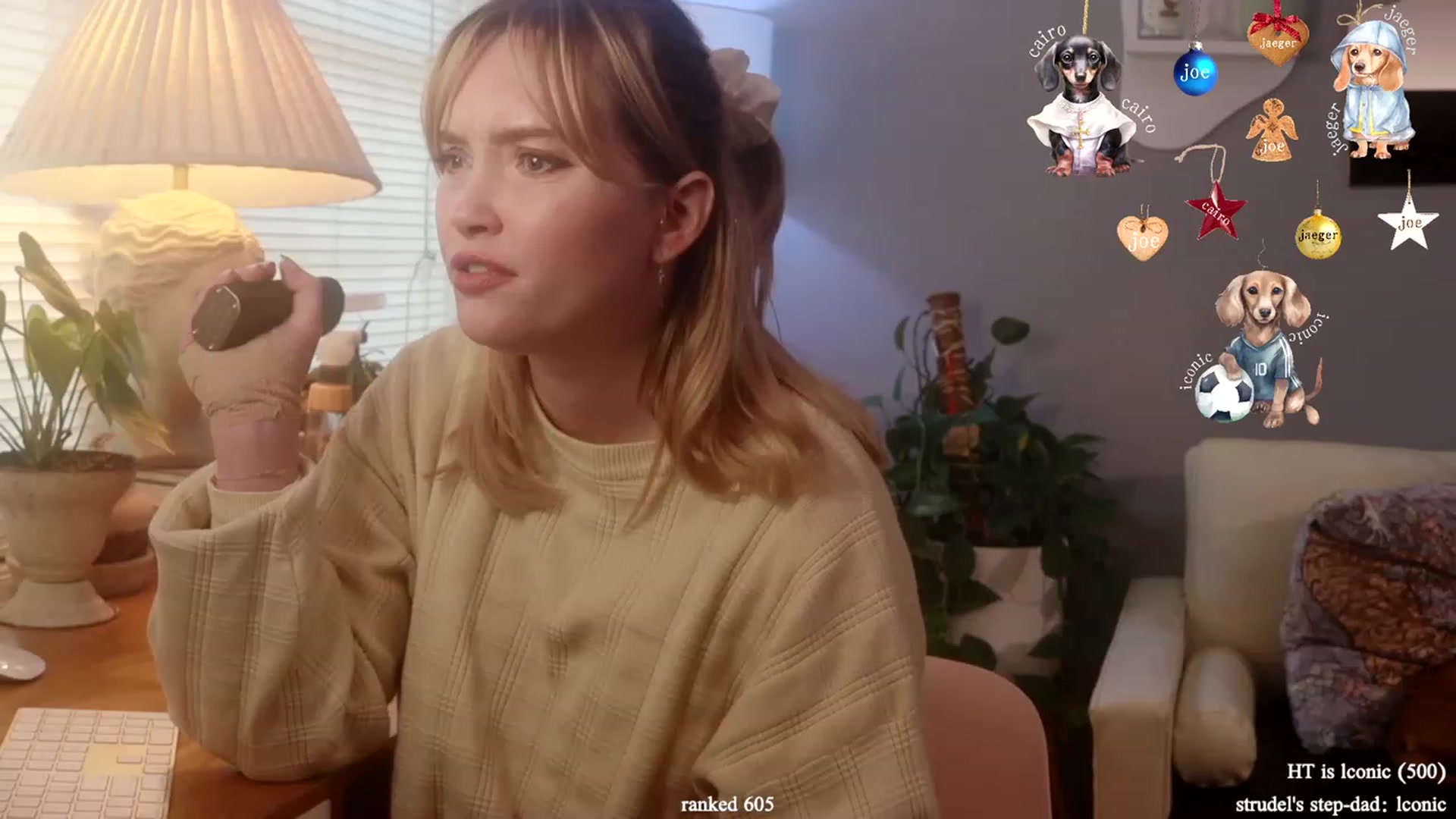 Gallery image thumbnail from blondie's myfreecams stream on, 12/19/2023, 20:17 image 8 of 20