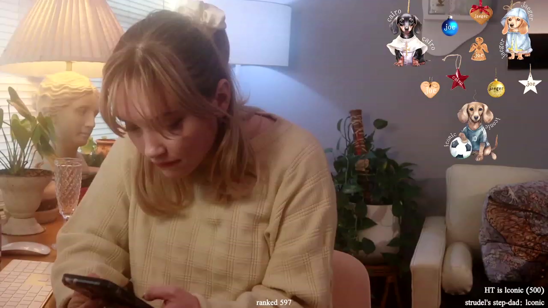 Gallery image thumbnail from blondie's myfreecams stream on, 12/19/2023, 20:17 image 13 of 20