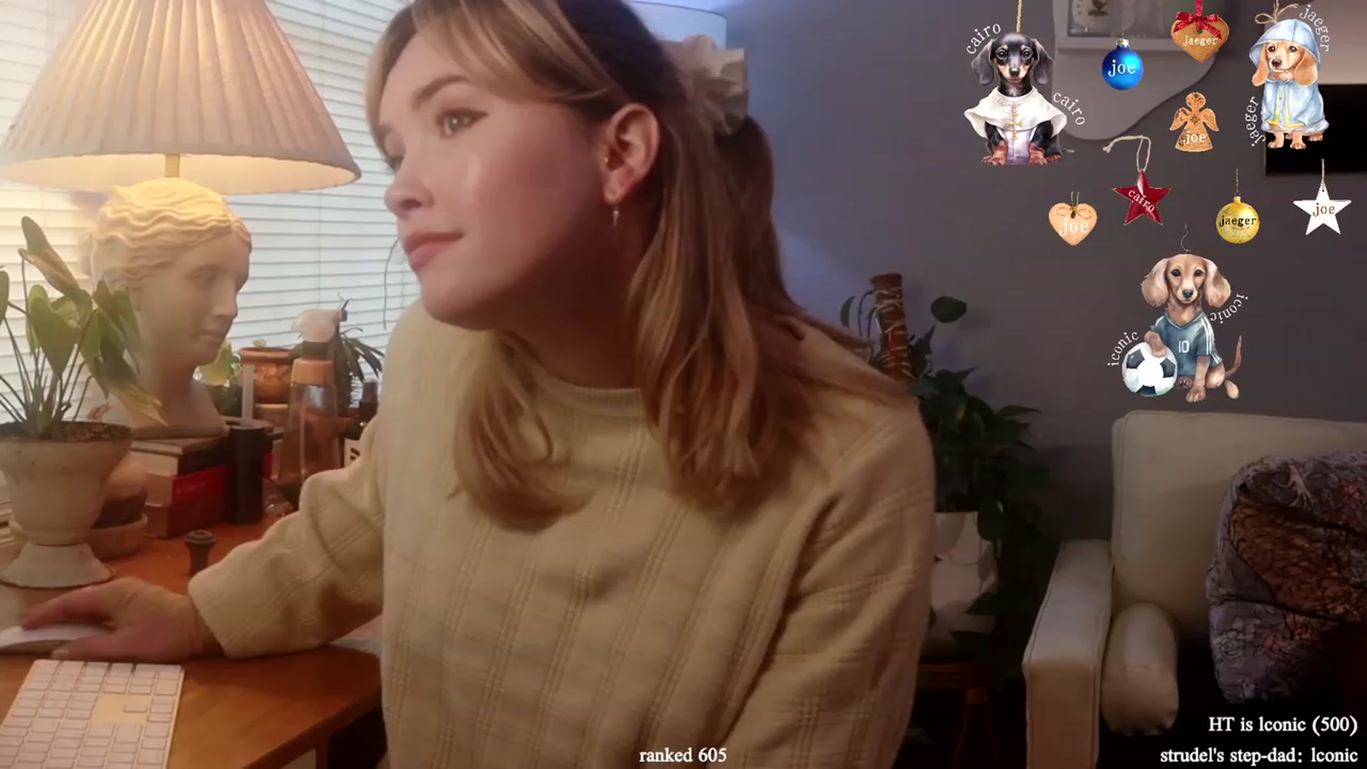 Gallery image thumbnail from blondie's myfreecams stream on, 12/19/2023, 20:17 image 7 of 20