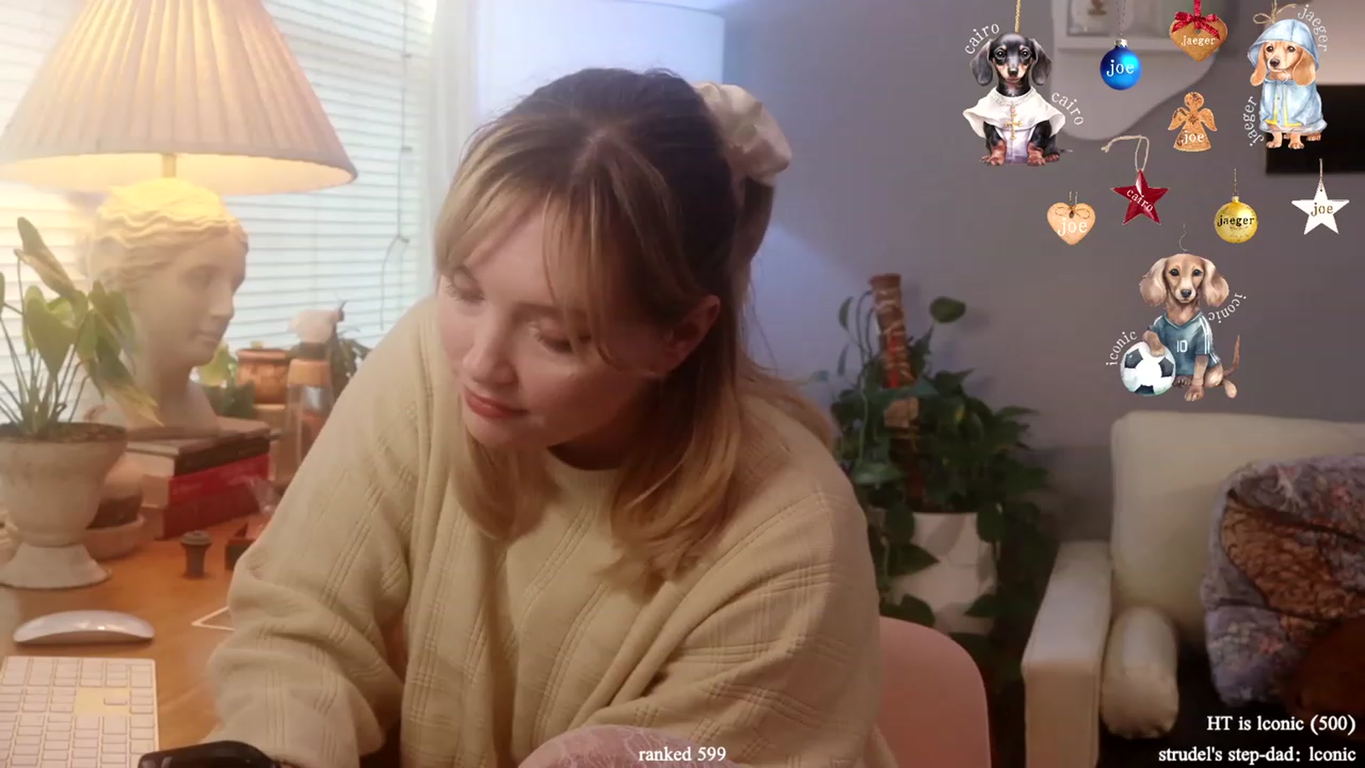 Gallery image thumbnail from blondie's myfreecams stream on, 12/19/2023, 20:17 image 10 of 20