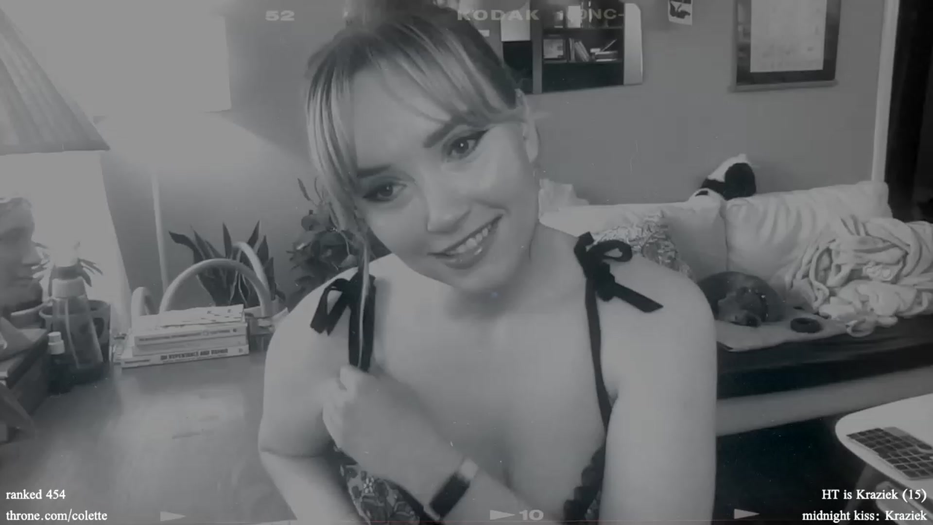 Gallery image thumbnail from blondie's myfreecams stream on, 12/29/2023, 18:12 image 3 of 20
