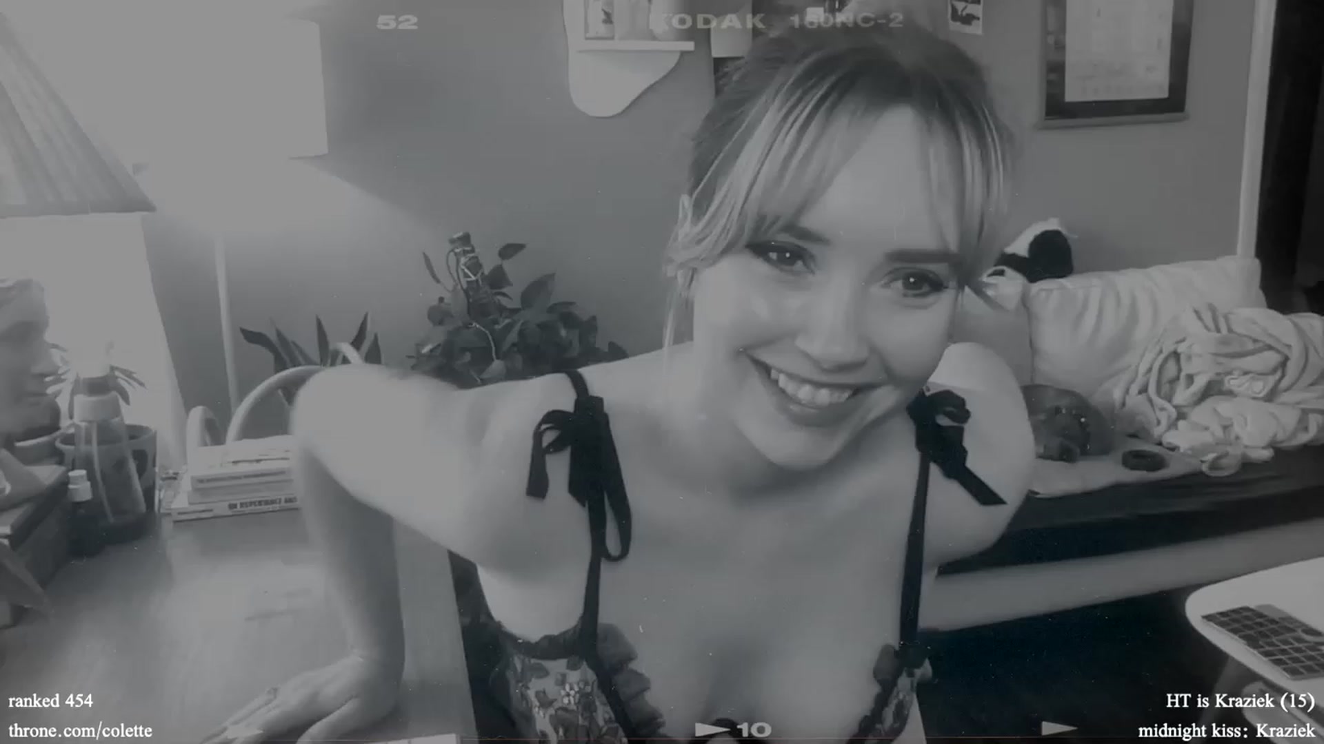 Gallery image thumbnail from blondie's myfreecams stream on, 12/29/2023, 18:12 image 6 of 20