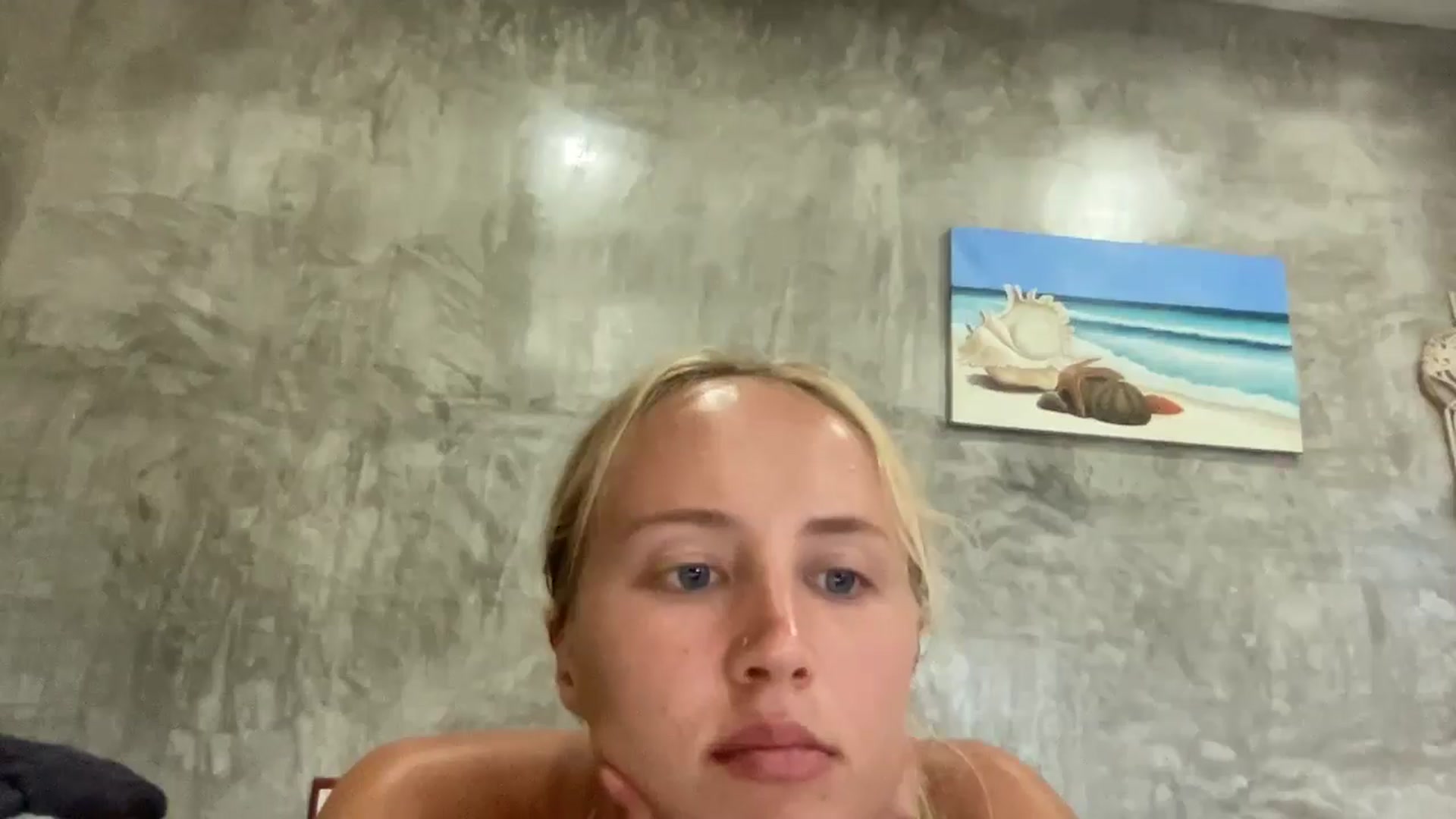 Gallery image thumbnail from blondiesirena's myfreecams stream on, 04/01/2026, 21:44 image 6 of 20