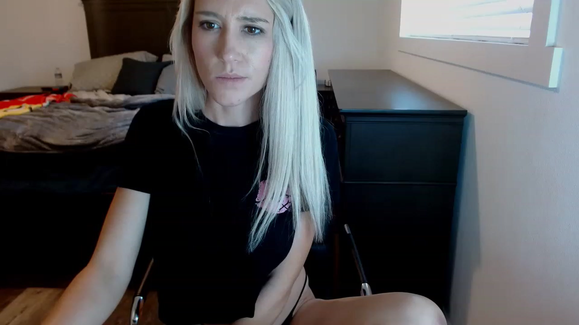 Gallery image thumbnail from blondmilf92's myfreecams stream on, 11/14/2022, 22:13 image 18 of 20