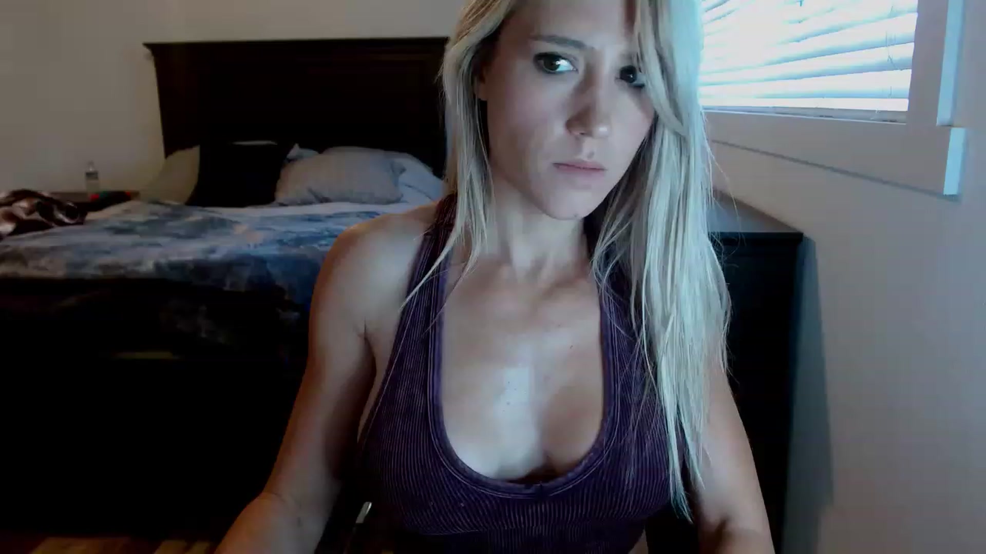 Gallery image thumbnail from blondmilf92's myfreecams stream on, 11/15/2022, 20:01 image 1 of 20