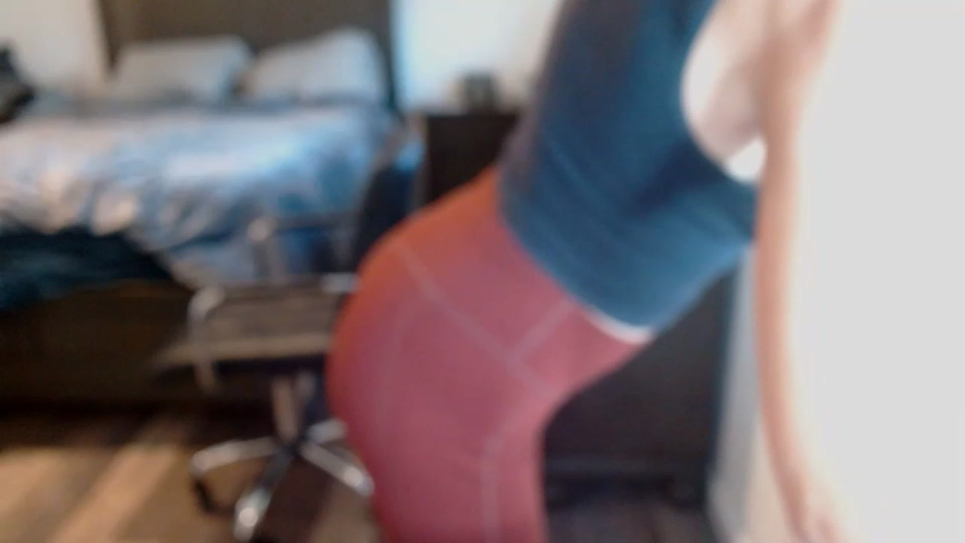 Gallery image thumbnail from blondmilf92's myfreecams stream on, 11/20/2022, 24:56 image 10 of 20