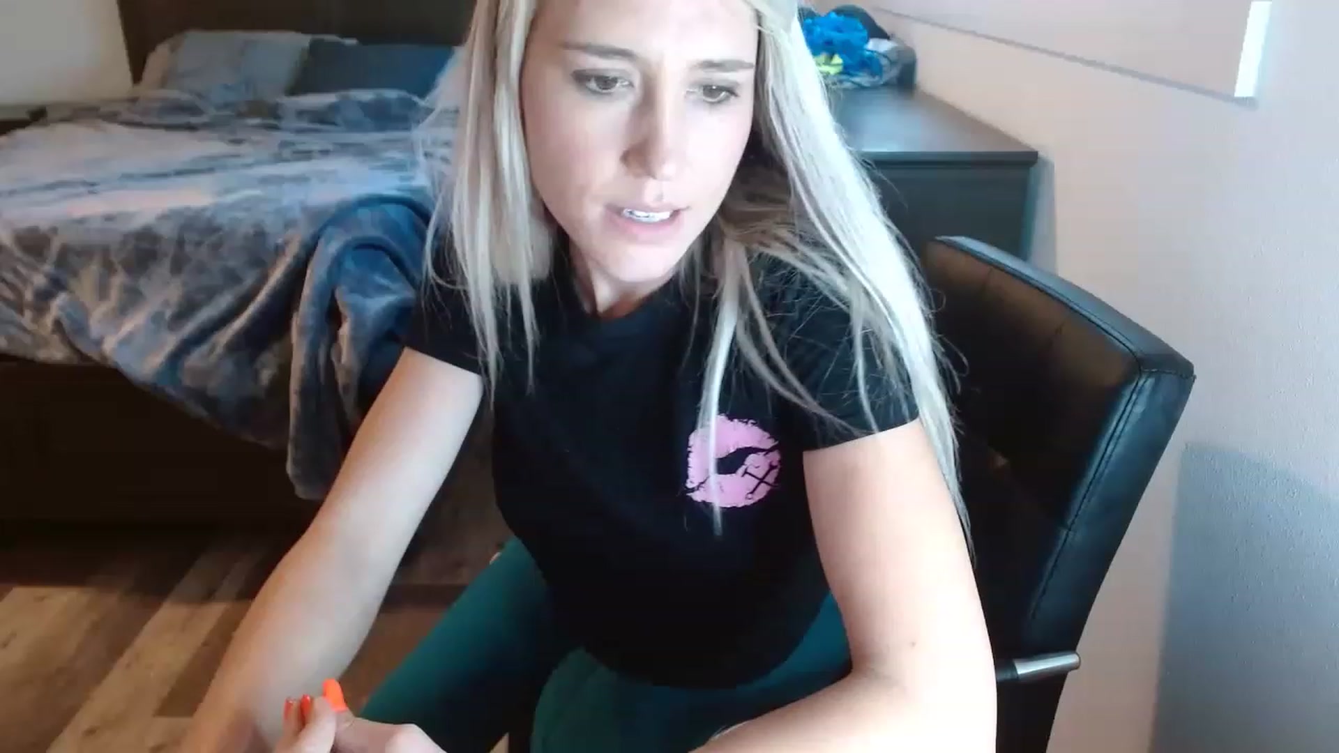 Gallery image thumbnail from blondmilf92's myfreecams stream on, 11/24/2022, 24:52 image 12 of 20