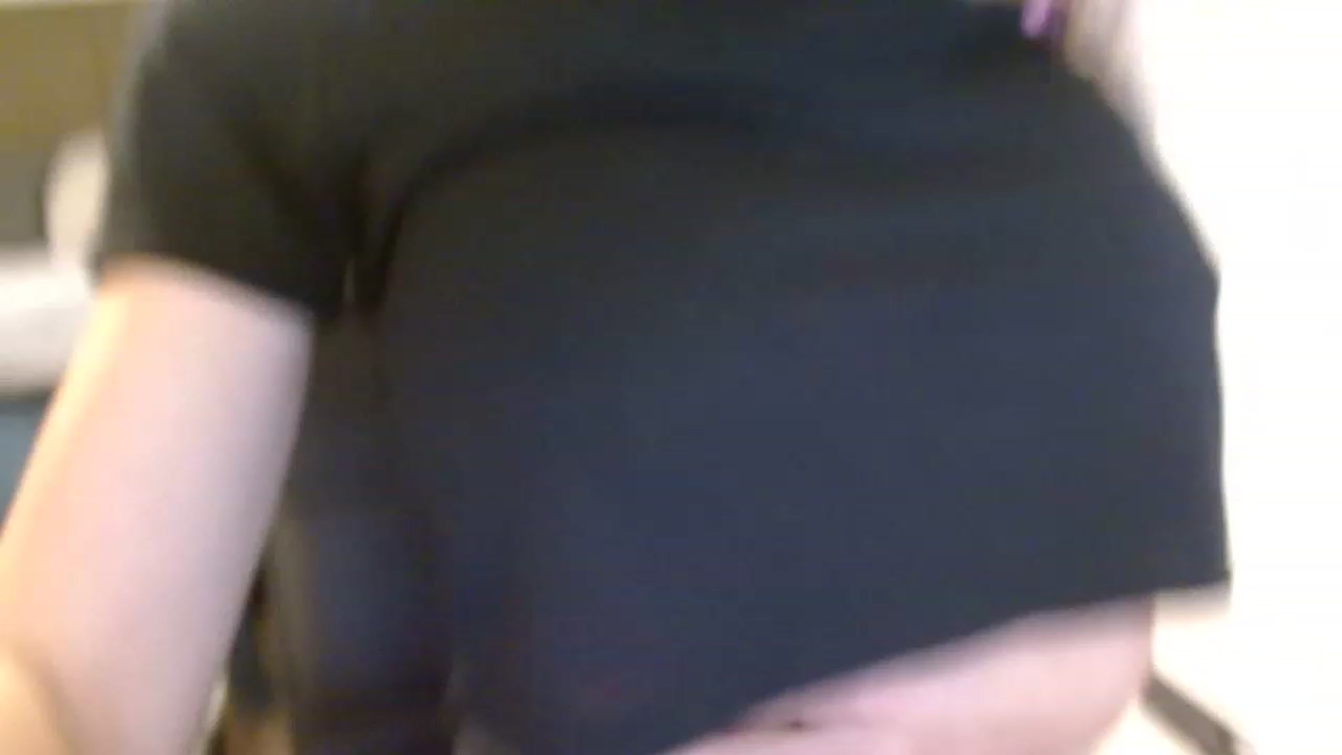 Gallery image thumbnail from blondmilf92's myfreecams stream on, 11/28/2022, 01:32 image 8 of 20
