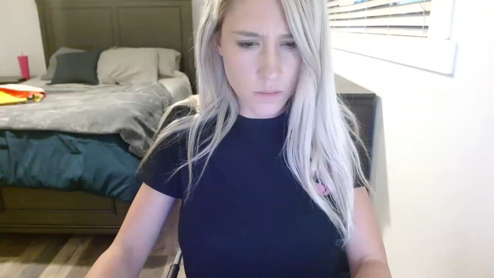 Gallery image thumbnail from blondmilf92's myfreecams stream on, 11/28/2022, 01:32 image 12 of 20