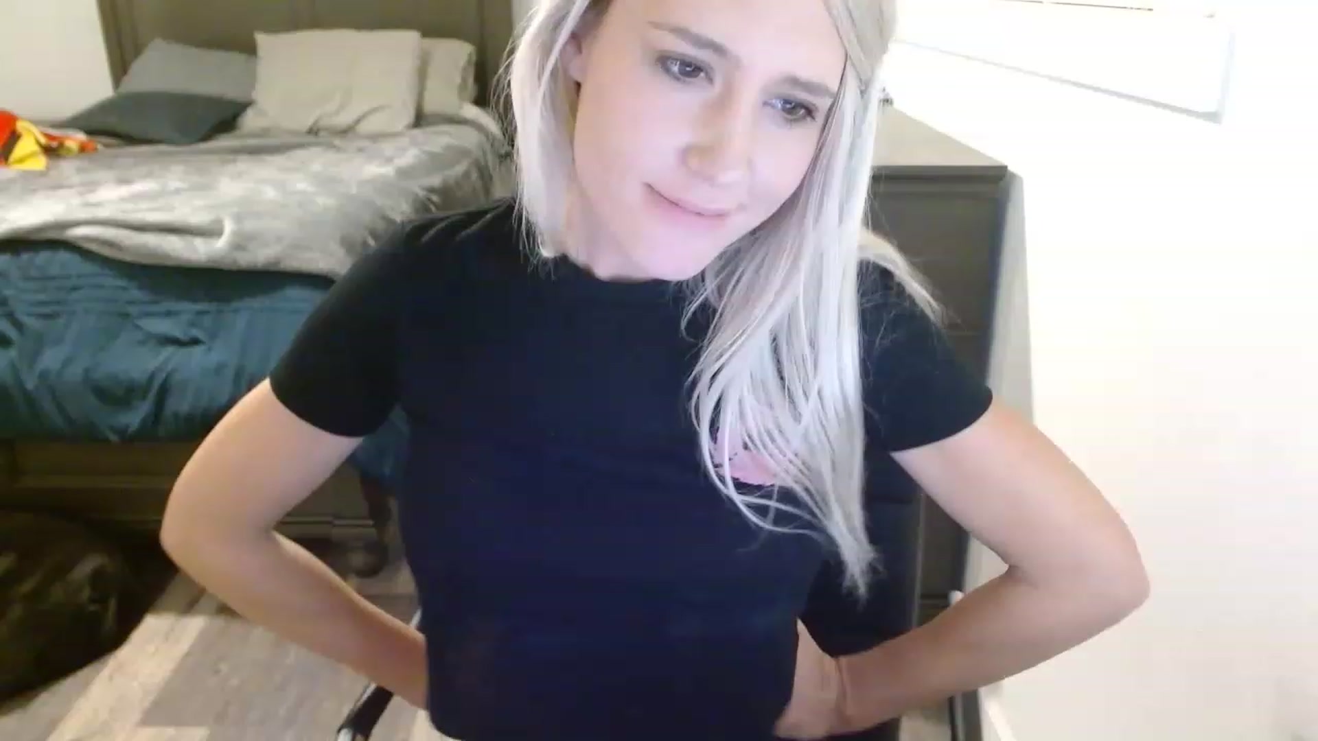 Gallery image thumbnail from blondmilf92's myfreecams stream on, 11/28/2022, 06:04 image 2 of 20