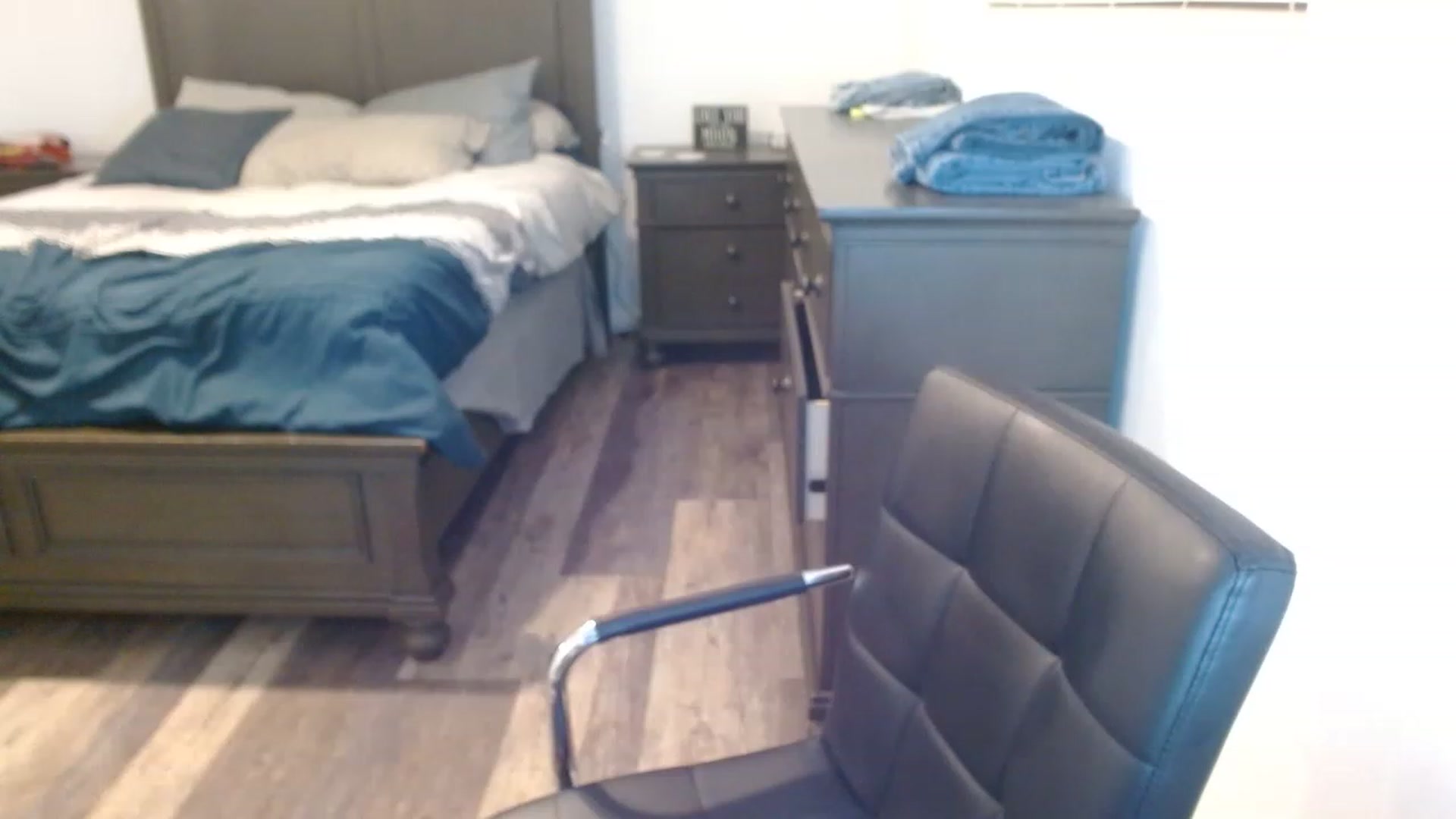 Gallery image thumbnail from blondmilf92's myfreecams stream on, 11/29/2022, 05:51 image 20 of 20