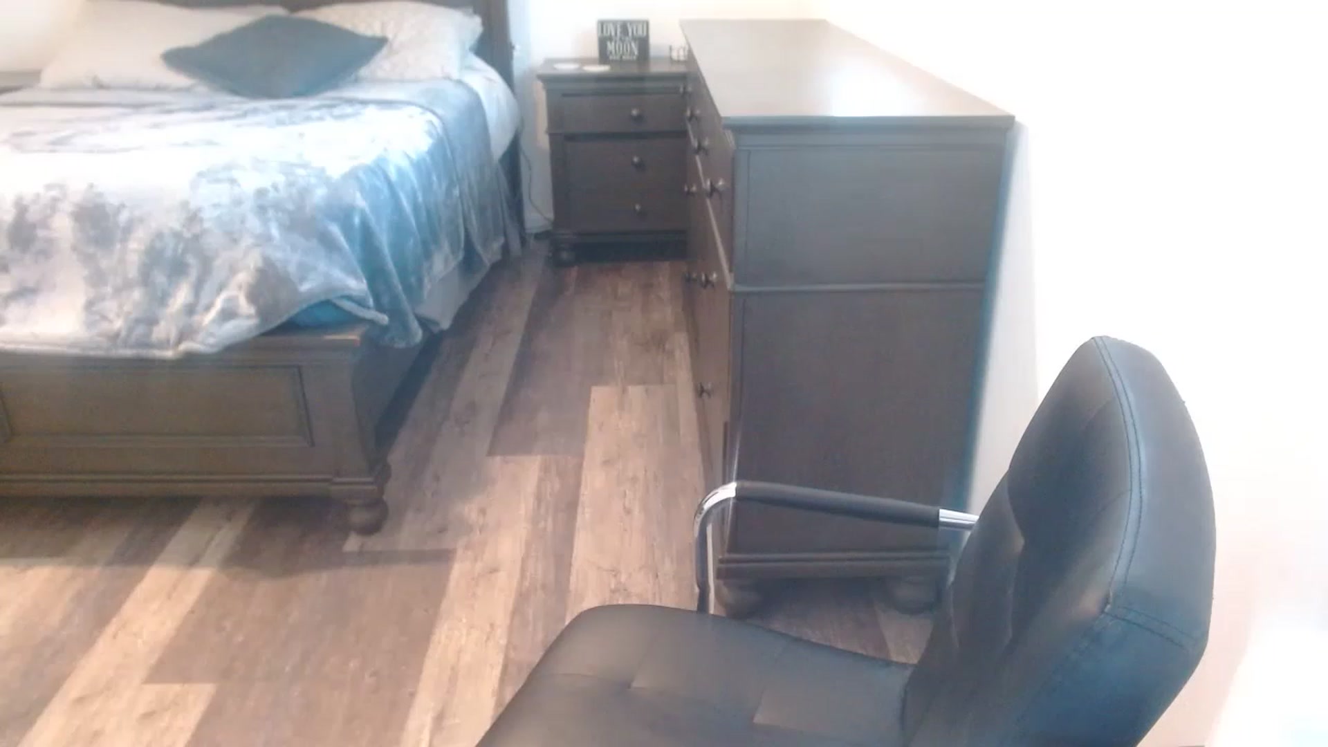 Gallery image thumbnail from blondmilf92's myfreecams stream on, 12/01/2022, 22:05 image 10 of 20