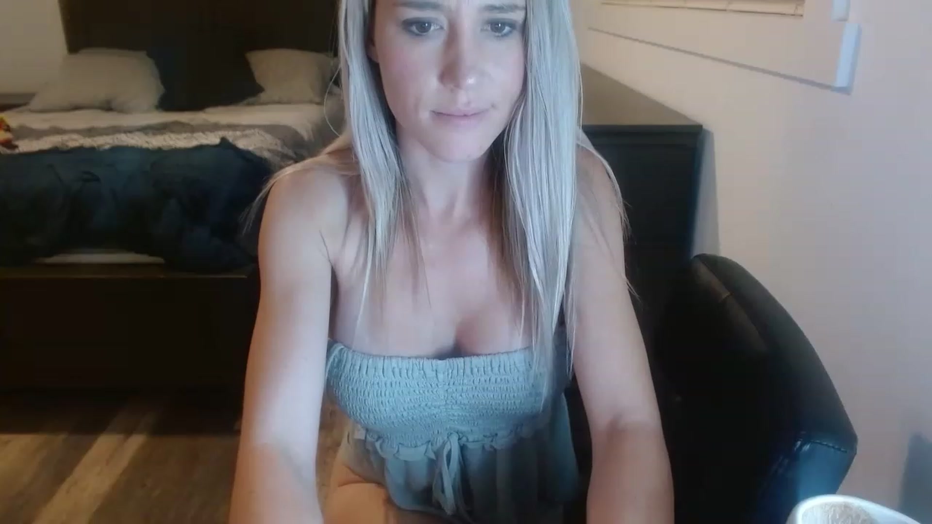 Gallery image thumbnail from blondmilf92's myfreecams stream on, 12/02/2022, 06:10 image 4 of 20