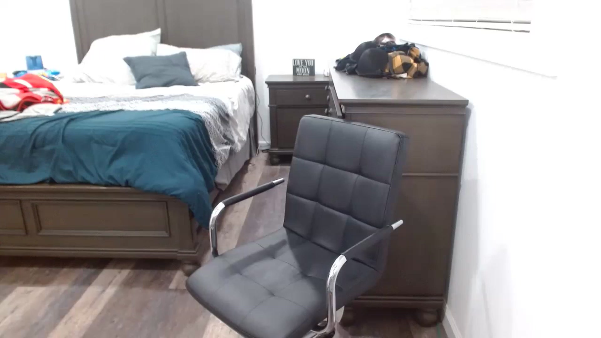 Gallery image thumbnail from blondmilf92's myfreecams stream on, 12/07/2022, 07:20 image 20 of 20
