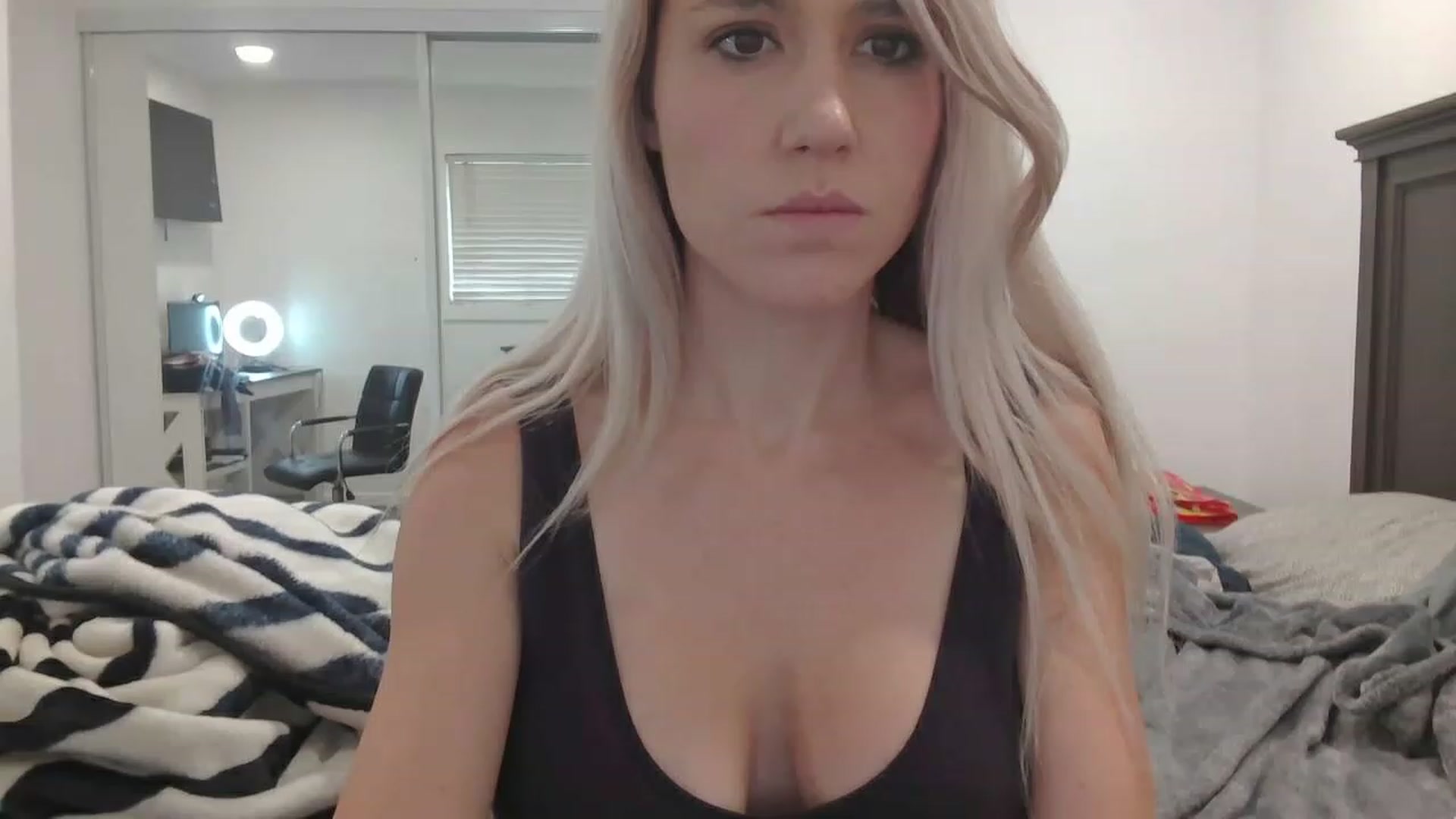 Gallery image thumbnail from blondmilf92's myfreecams stream on, 12/09/2022, 20:16 image 15 of 20