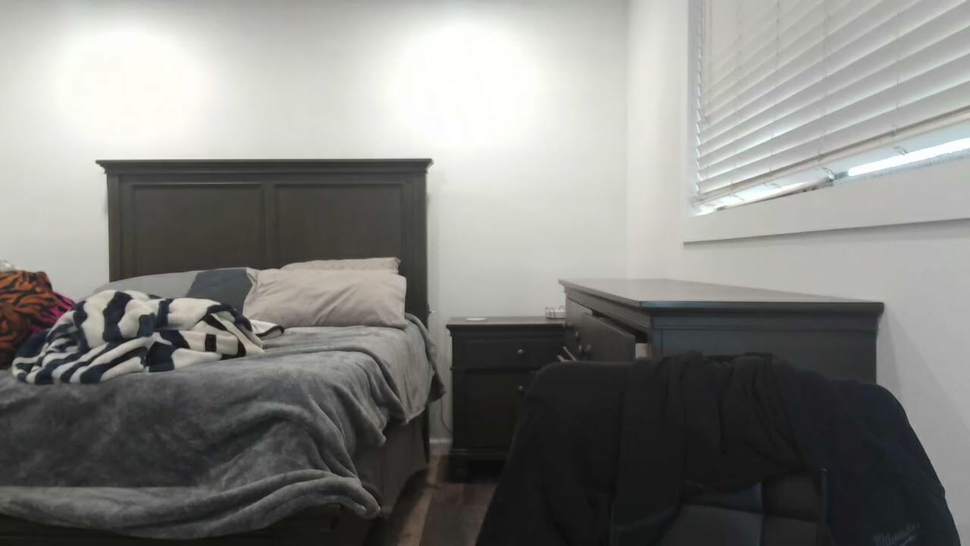Gallery image thumbnail from blondmilf92's myfreecams stream on, 01/19/2023, 19:25 image 20 of 20