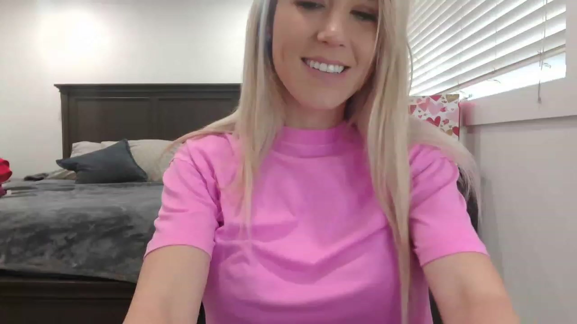 Gallery image thumbnail from blondmilf92's myfreecams stream on, 02/02/2023, 21:49 image 1 of 20