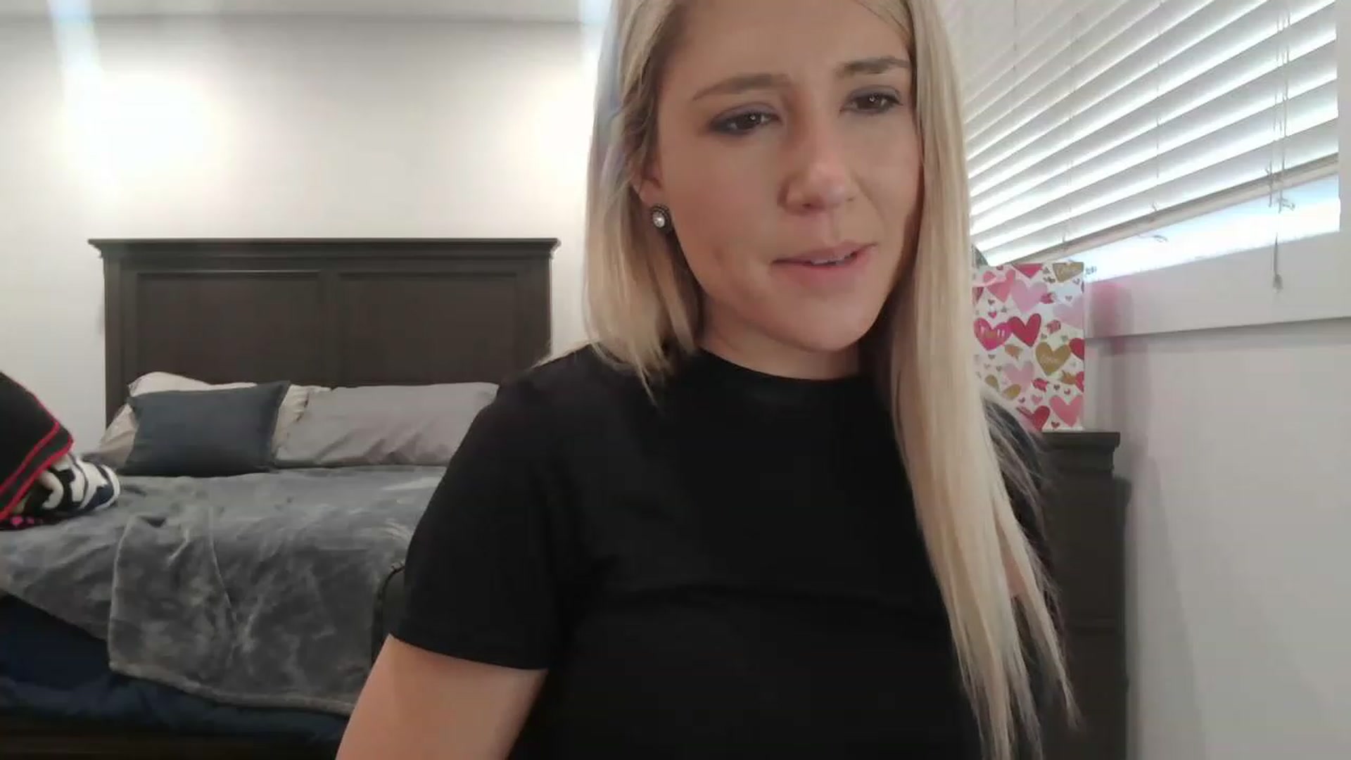 Gallery image thumbnail from blondmilf92's myfreecams stream on, 02/07/2023, 21:01 image 5 of 20