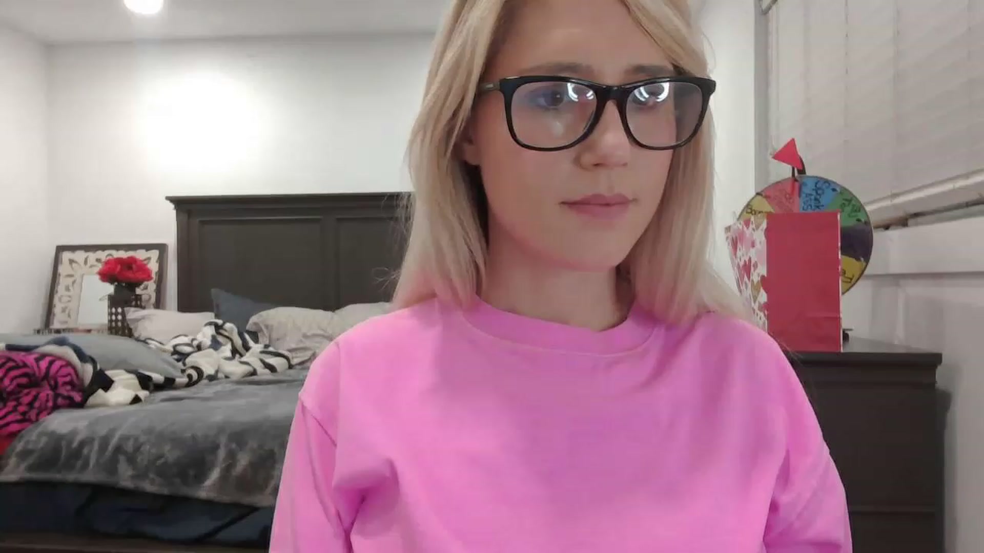 Gallery image thumbnail from blondmilf92's myfreecams stream on, 02/11/2023, 06:04 image 13 of 20