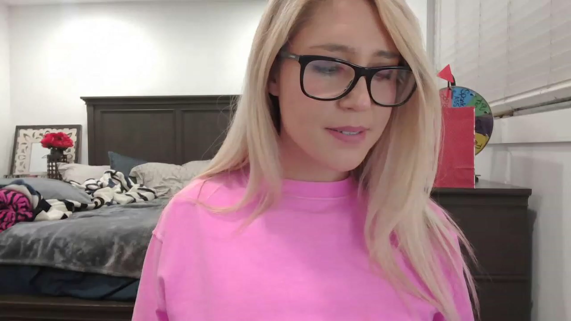Gallery image thumbnail from blondmilf92's myfreecams stream on, 02/11/2023, 06:04 image 2 of 20