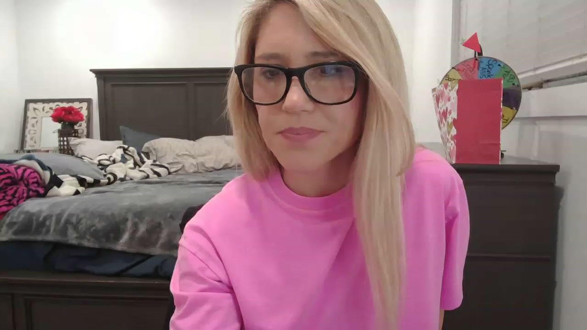 Gallery image thumbnail from blondmilf92's myfreecams stream on, 02/11/2023, 06:04 image 16 of 20