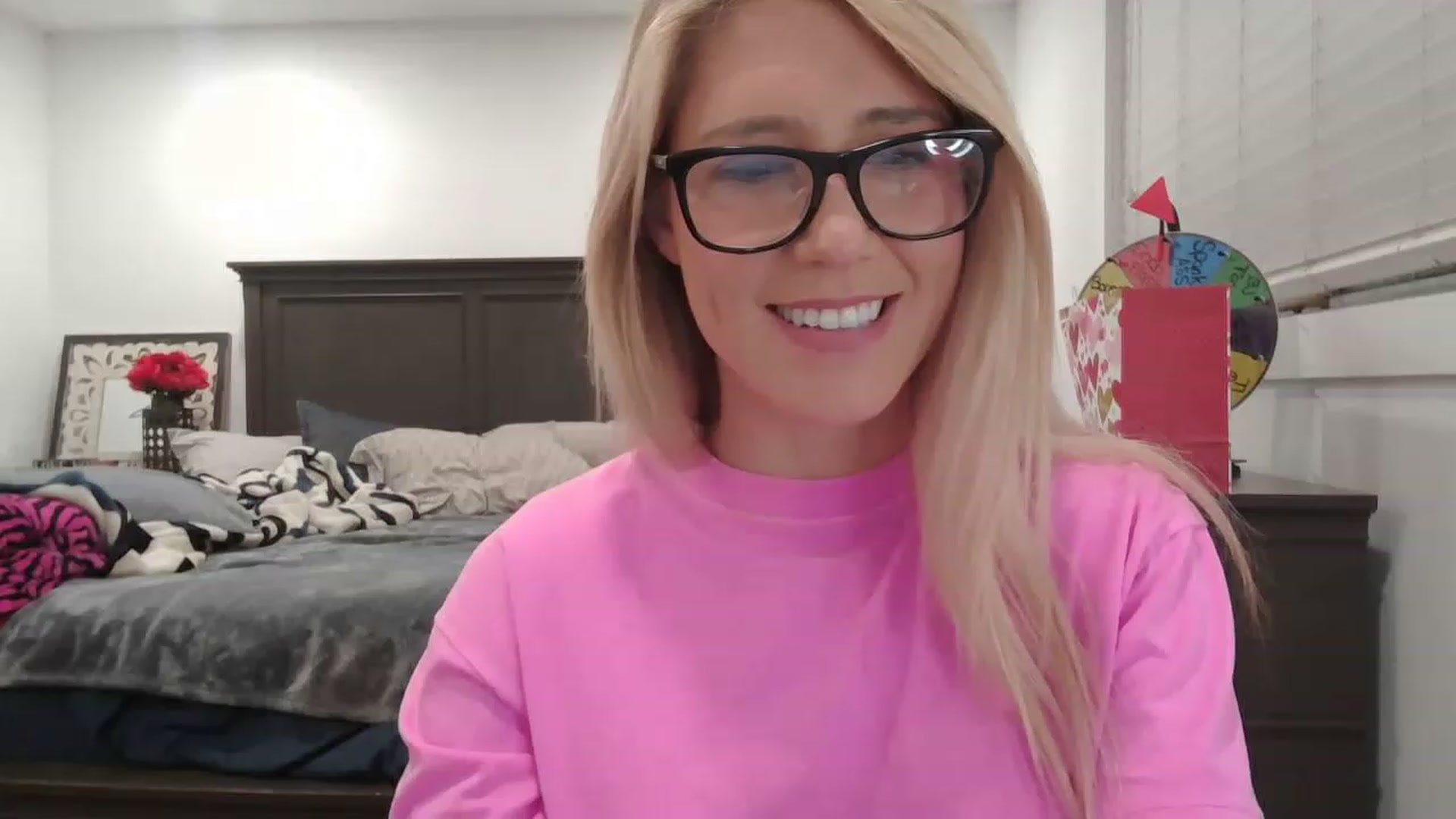 Gallery image thumbnail from blondmilf92's myfreecams stream on, 02/11/2023, 06:04 image 19 of 20