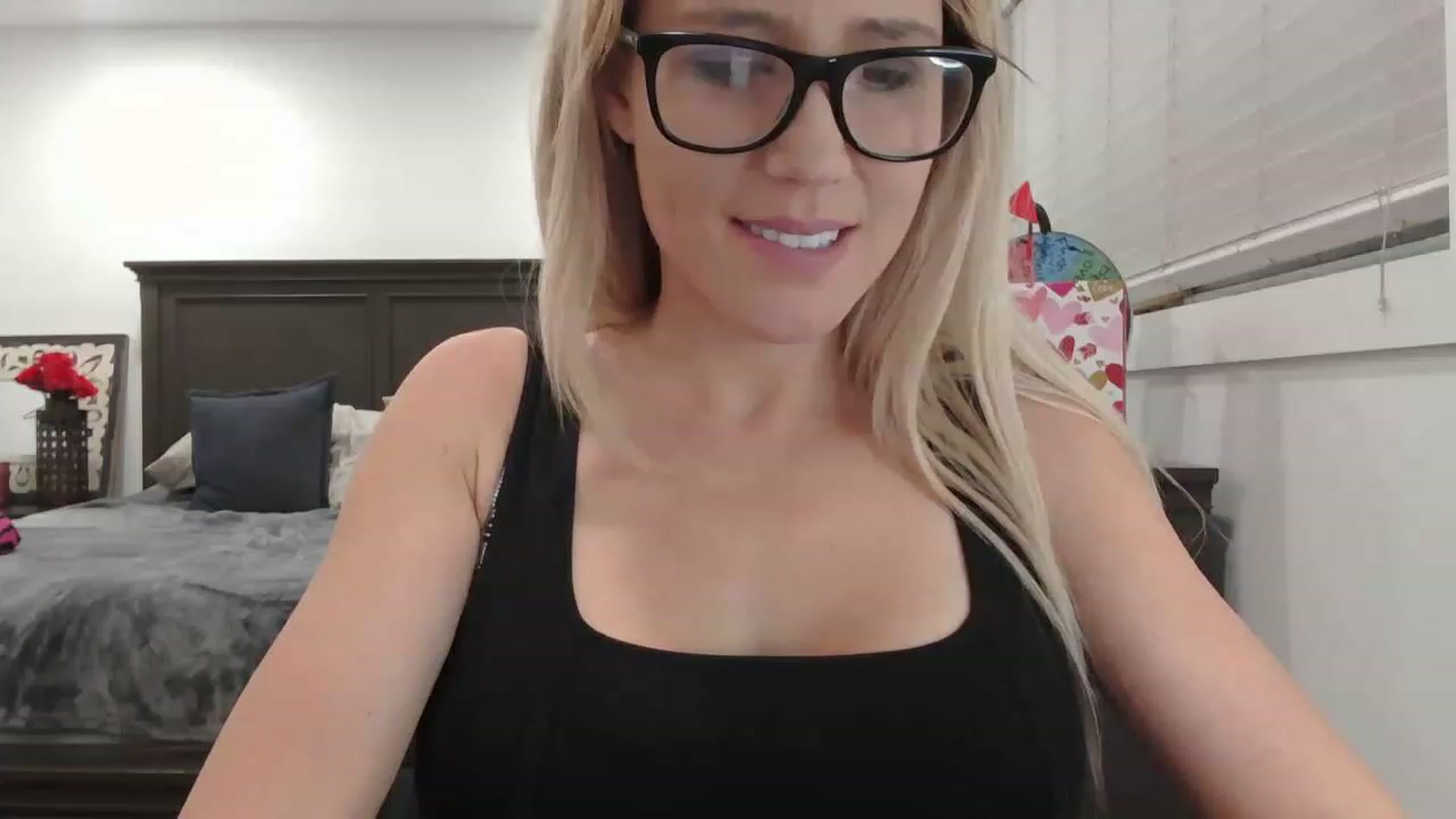 Gallery image thumbnail from blondmilf92's myfreecams stream on, 02/15/2023, 06:40 image 19 of 20