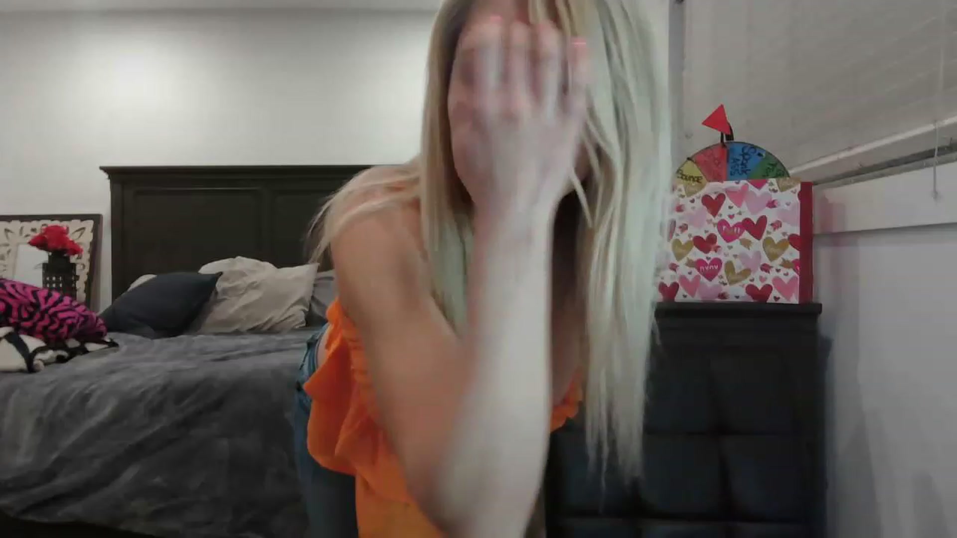 Gallery image thumbnail from blondmilf92's myfreecams stream on, 02/16/2023, 04:50 image 3 of 20
