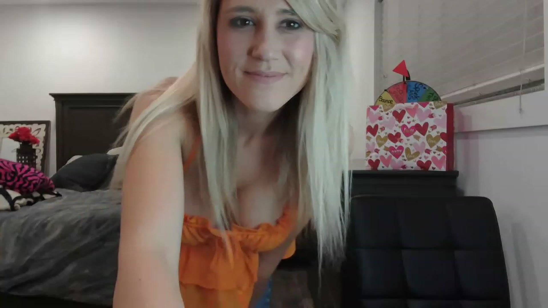 Gallery image thumbnail from blondmilf92's myfreecams stream on, 02/16/2023, 04:50 image 6 of 20