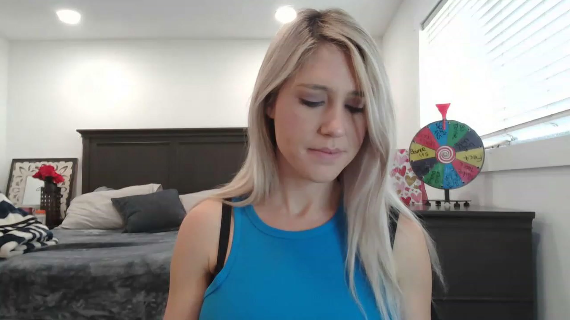 Gallery image thumbnail from blondmilf92's myfreecams stream on, 02/23/2023, 19:41 image 4 of 20