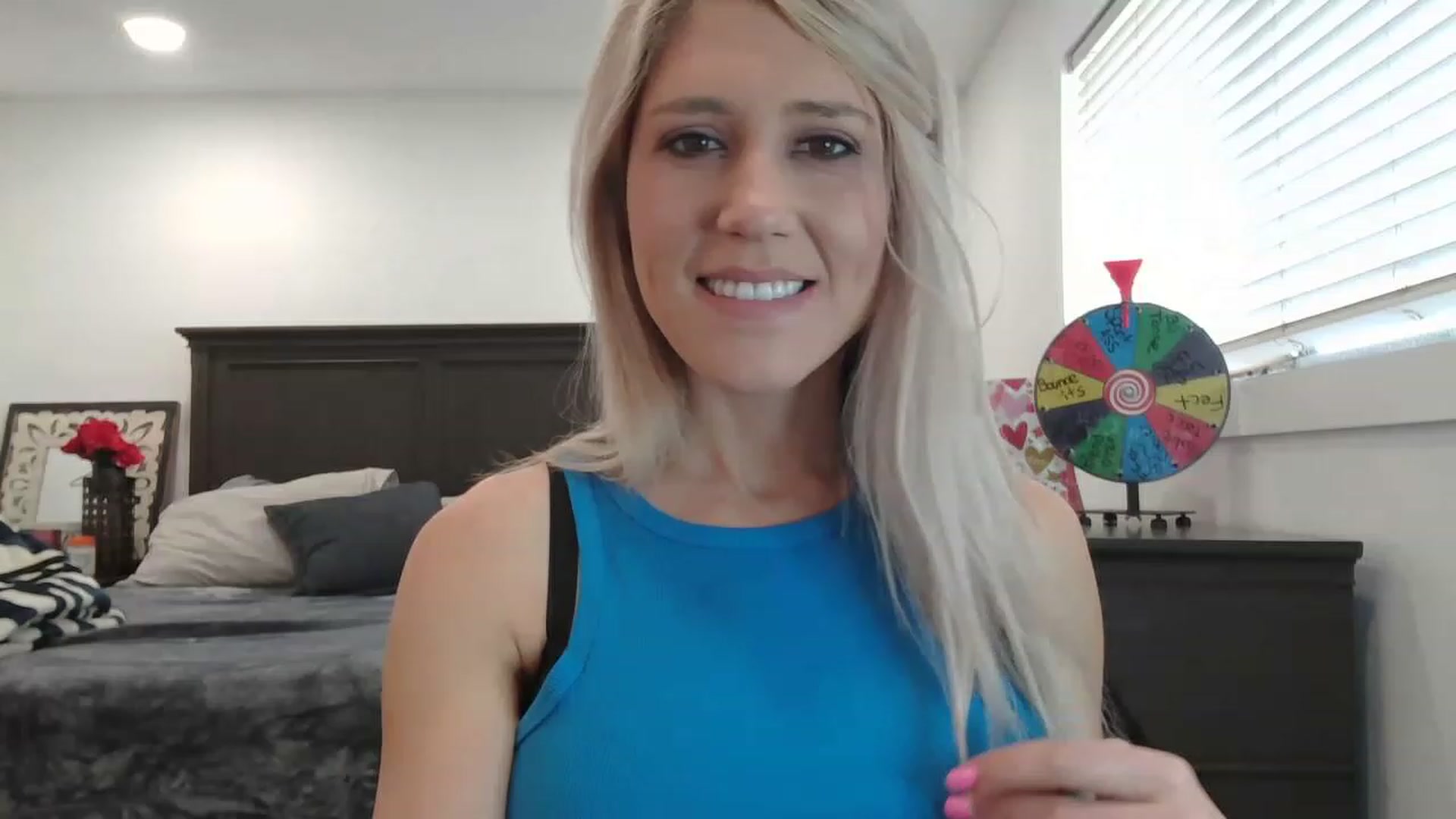 Gallery image thumbnail from blondmilf92's myfreecams stream on, 02/23/2023, 19:41 image 2 of 20