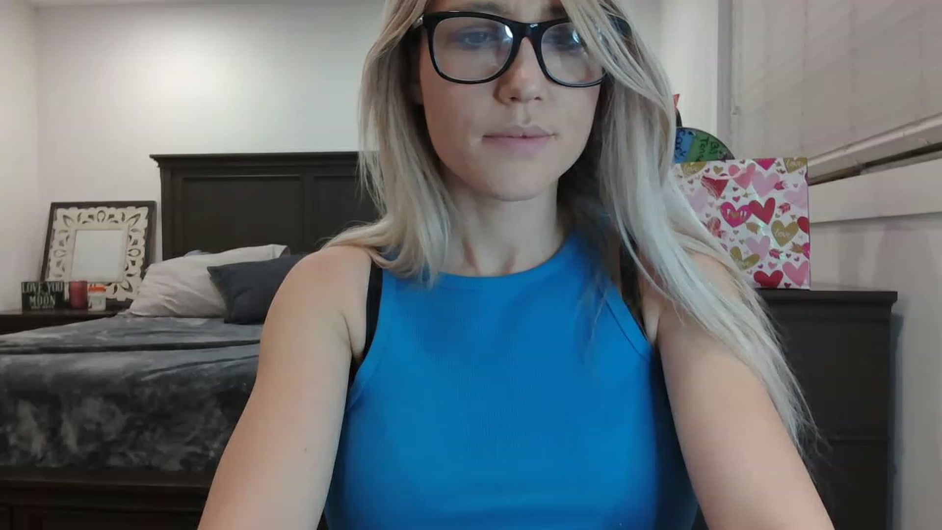 Gallery image thumbnail from blondmilf92's myfreecams stream on, 02/24/2023, 05:37 image 7 of 20