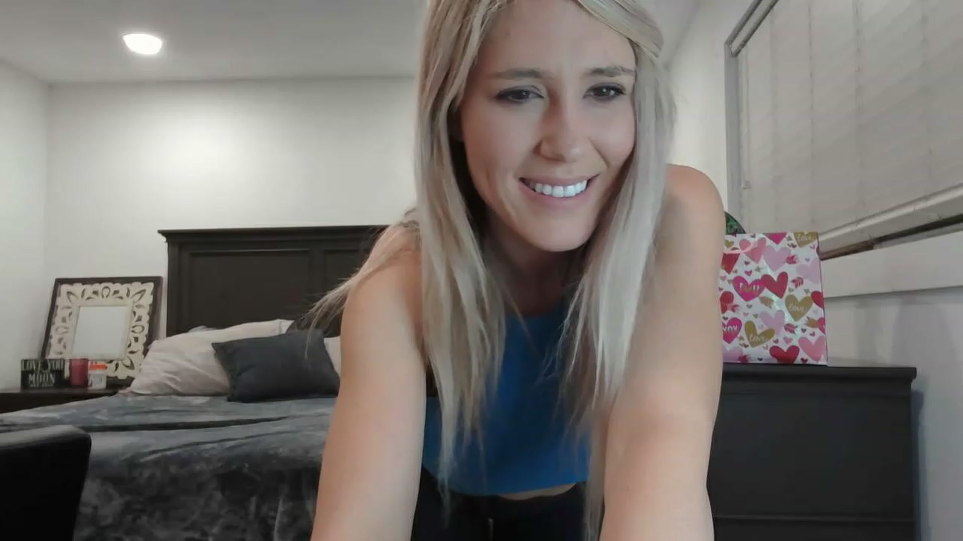 Gallery image thumbnail from blondmilf92's myfreecams stream on, 02/24/2023, 05:37 image 3 of 20