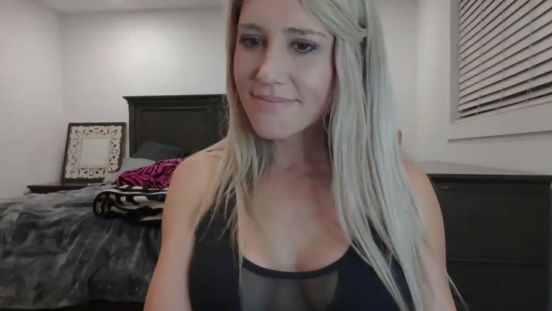 Gallery image thumbnail from blondmilf92's myfreecams stream on, 02/26/2023, 05:53 image 12 of 20