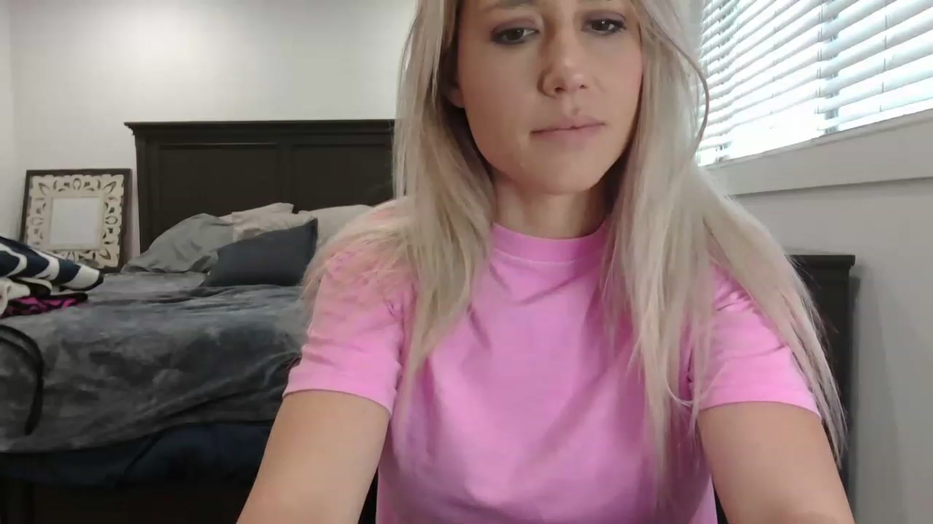 Gallery image thumbnail from blondmilf92's myfreecams stream on, 02/26/2023, 22:32 image 5 of 20