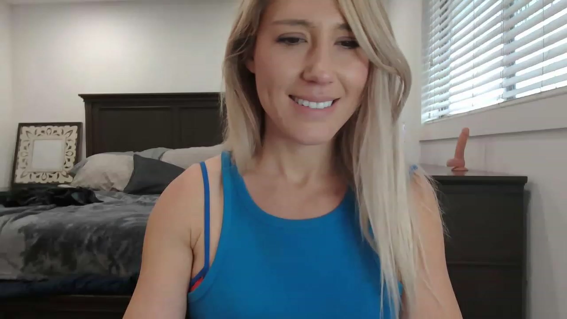 Gallery image thumbnail from blondmilf92's myfreecams stream on, 02/27/2023, 22:08 image 7 of 20
