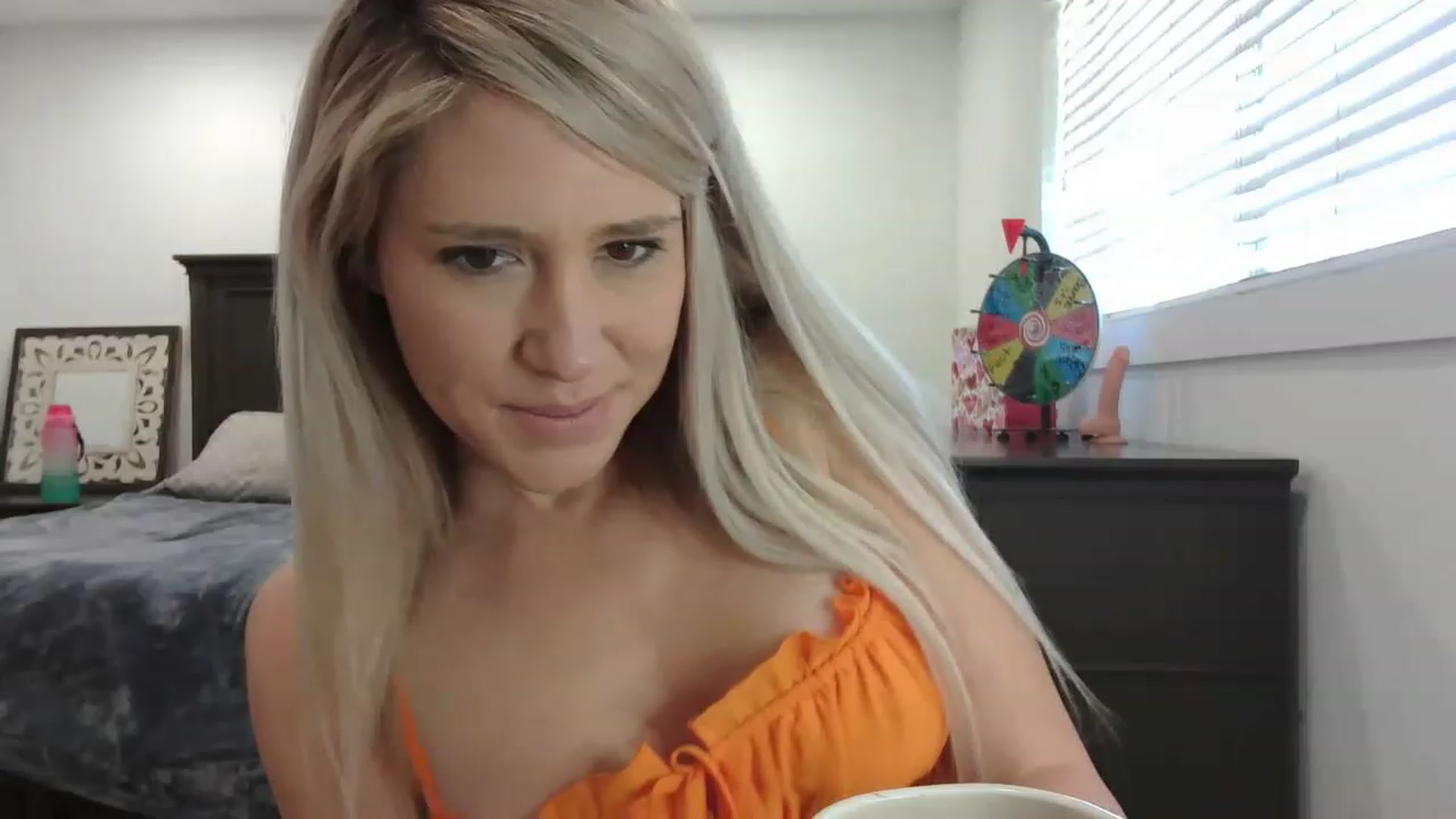 Gallery image thumbnail from blondmilf92's myfreecams stream on, 03/01/2023, 21:33 image 11 of 20