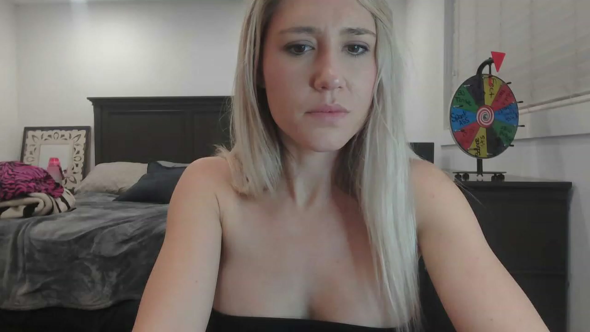 Gallery image thumbnail from blondmilf92's myfreecams stream on, 03/07/2023, 06:13 image 6 of 20