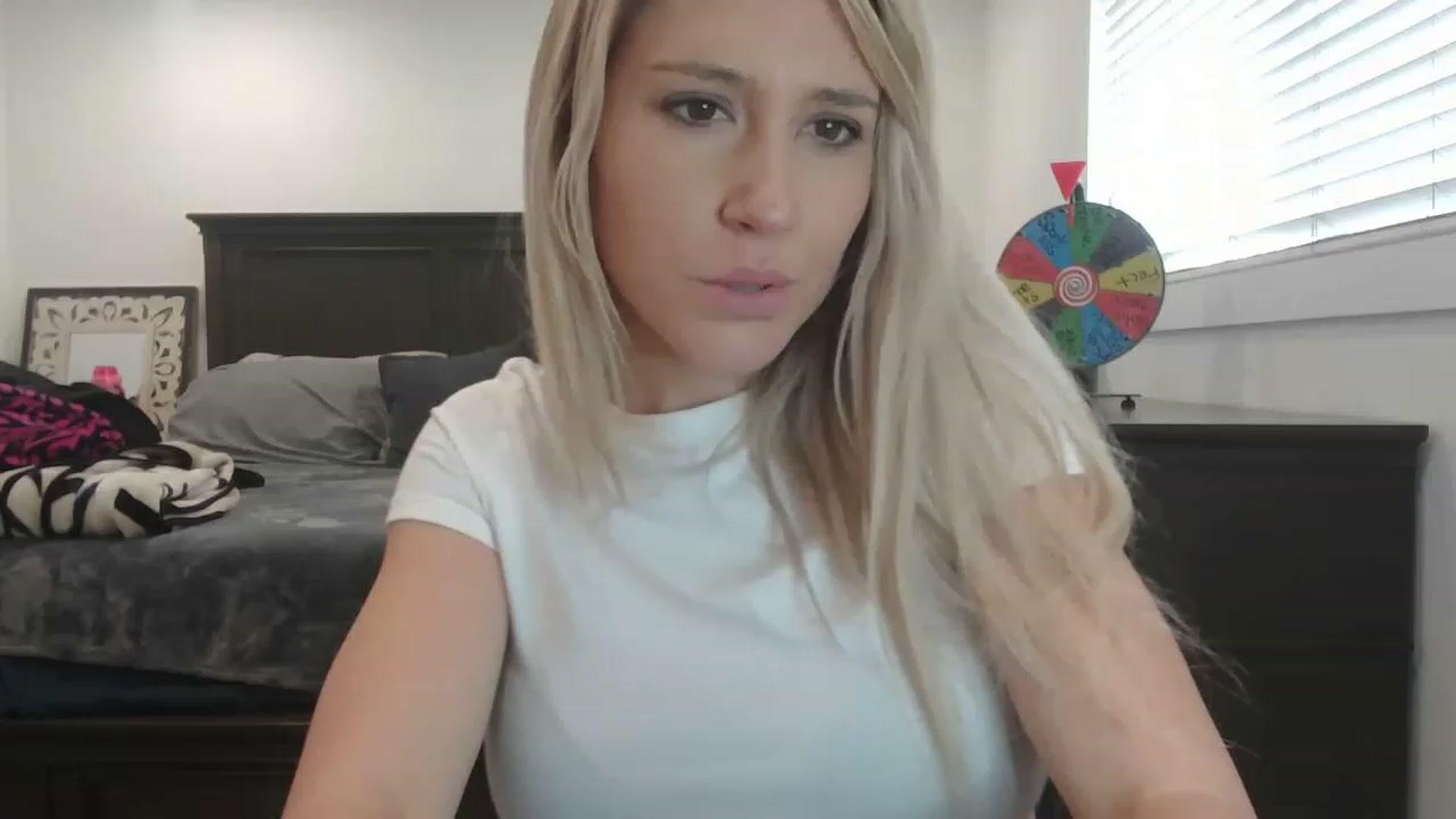 Gallery image thumbnail from blondmilf92's myfreecams stream on, 03/07/2023, 22:27 image 15 of 20