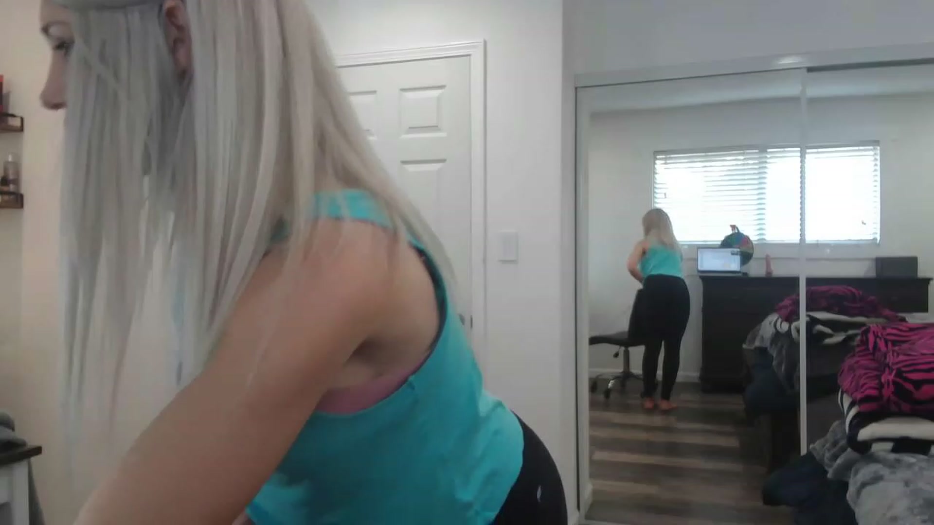 Gallery image thumbnail from blondmilf92's myfreecams stream on, 03/08/2023, 21:56 image 15 of 20