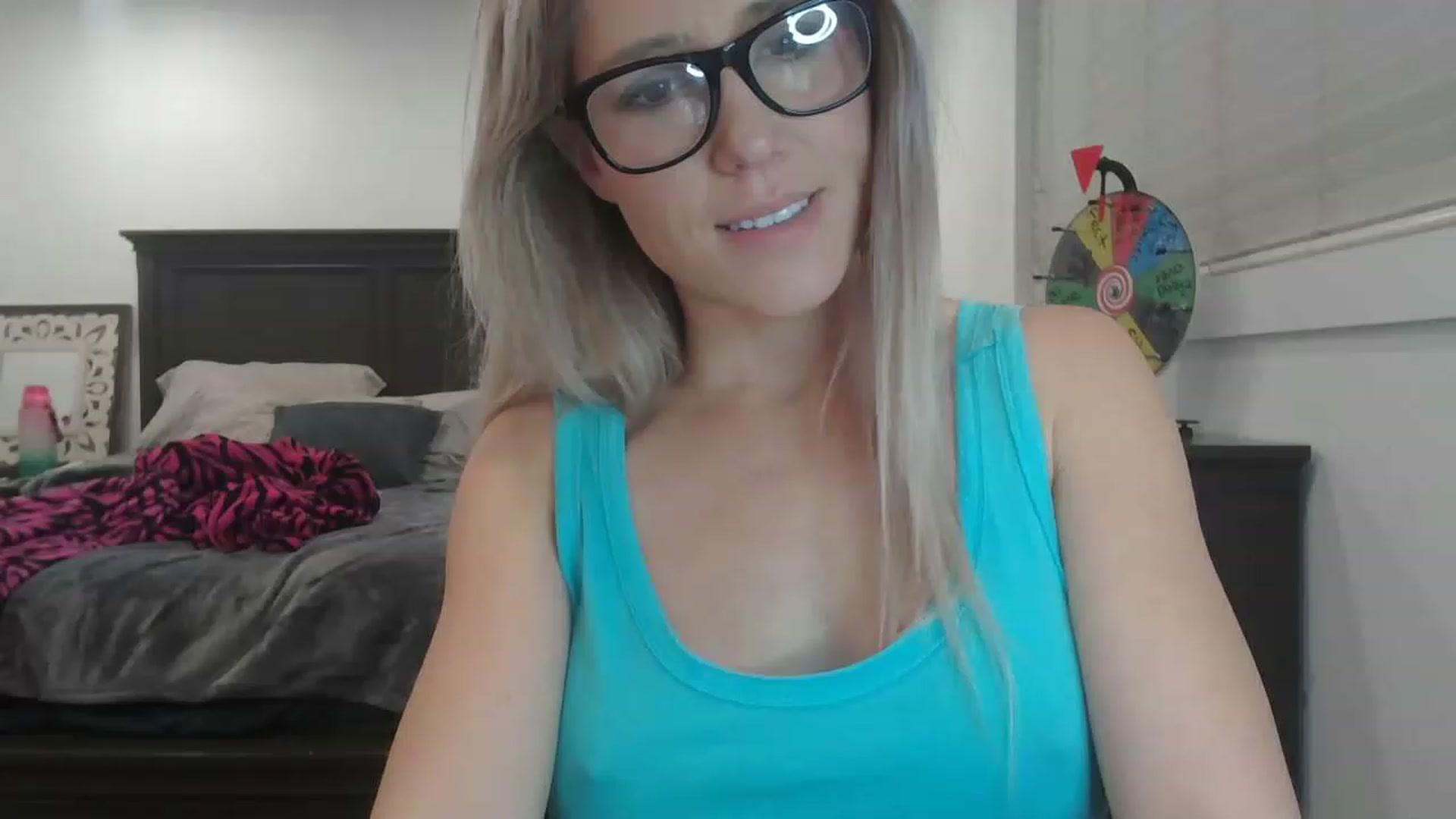 Gallery image thumbnail from blondmilf92's myfreecams stream on, 03/09/2023, 05:21 image 6 of 20