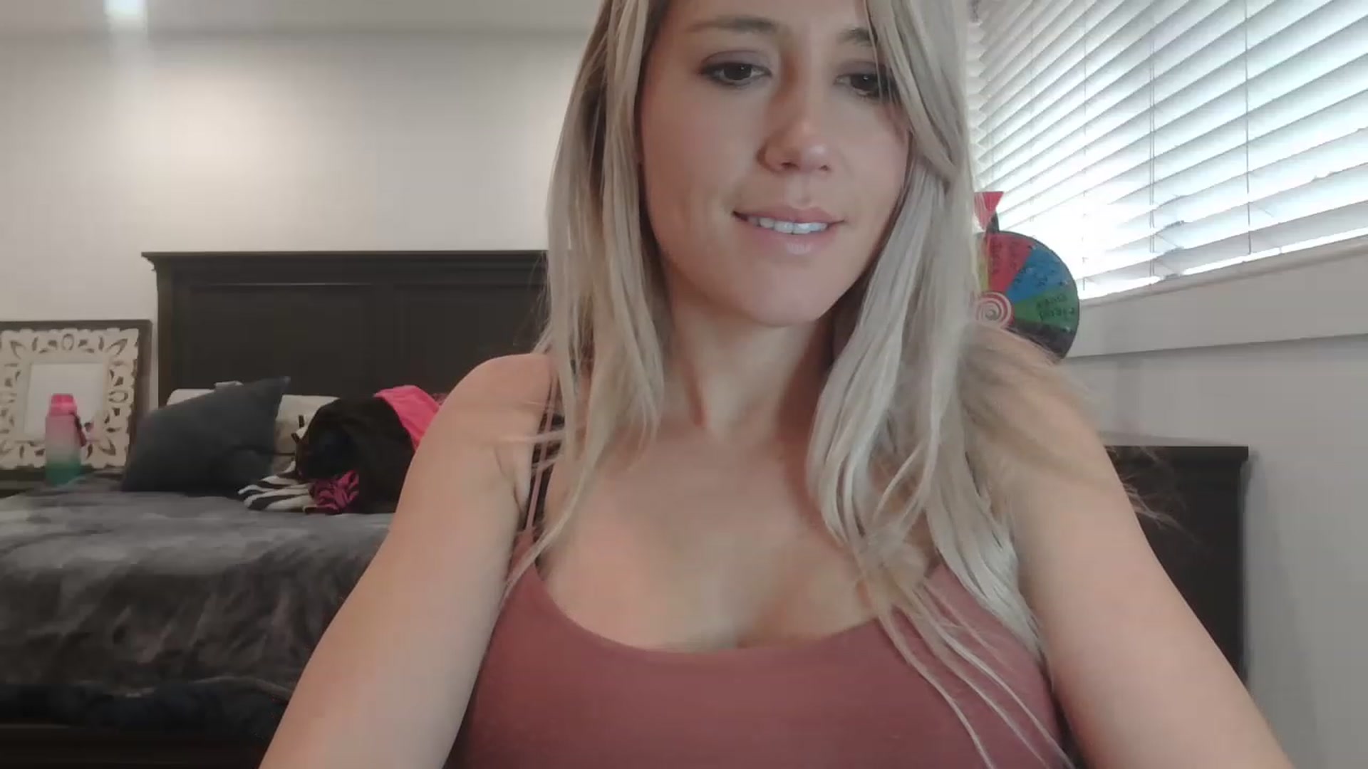 Gallery image thumbnail from blondmilf92's myfreecams stream on, 03/10/2023, 21:36 image 14 of 20