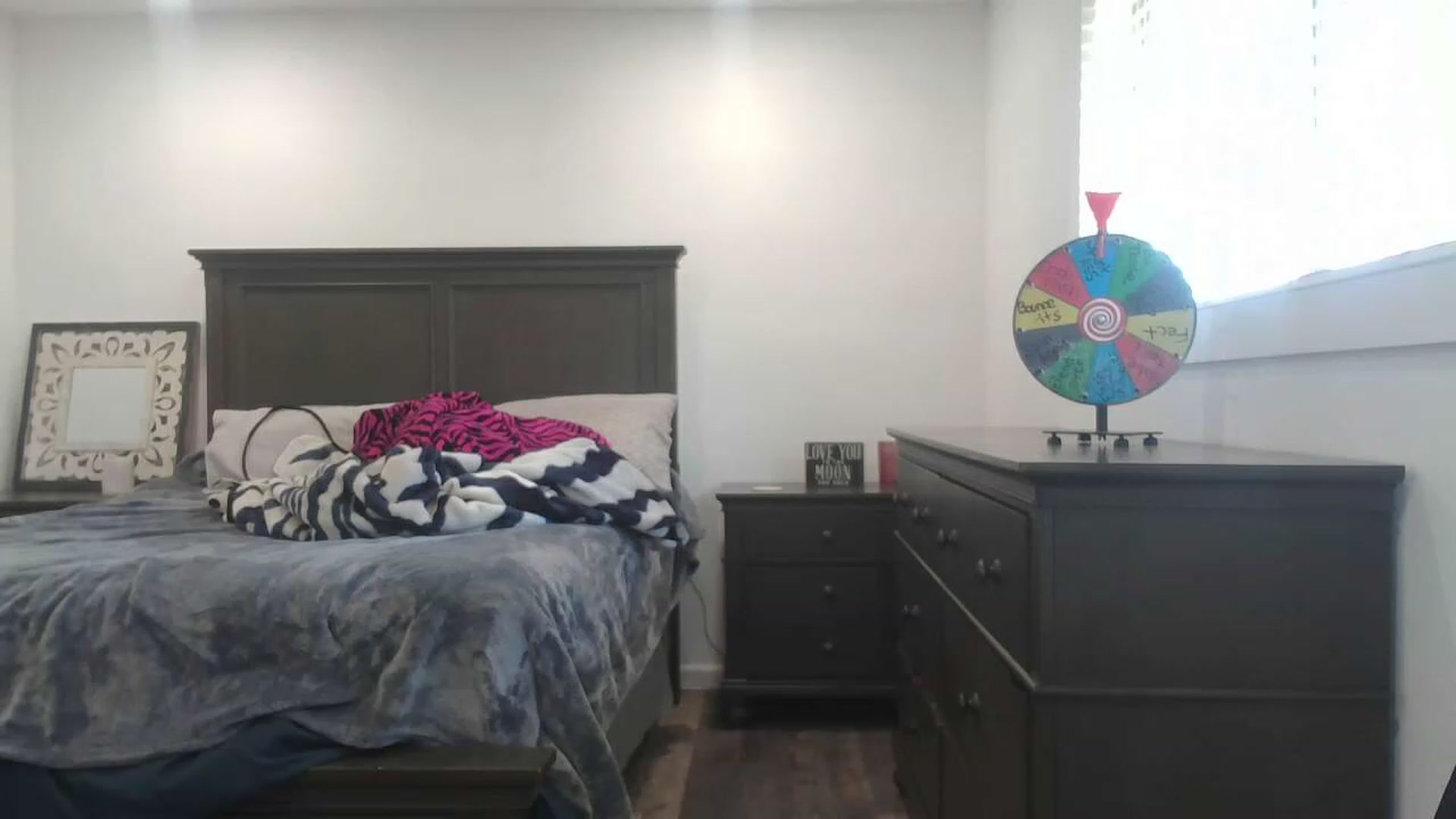 Gallery image thumbnail from blondmilf92's myfreecams stream on, 03/11/2023, 23:39 image 3 of 20
