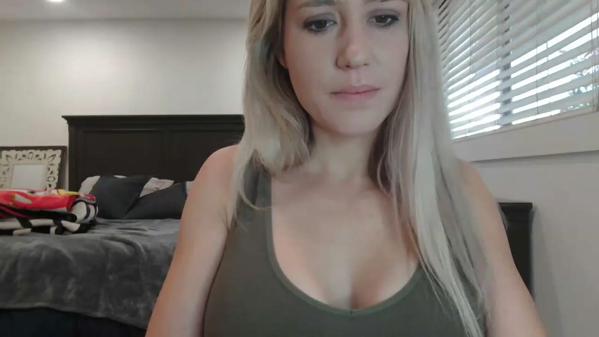 Gallery image thumbnail from blondmilf92's myfreecams stream on, 03/28/2023, 20:39 image 2 of 20